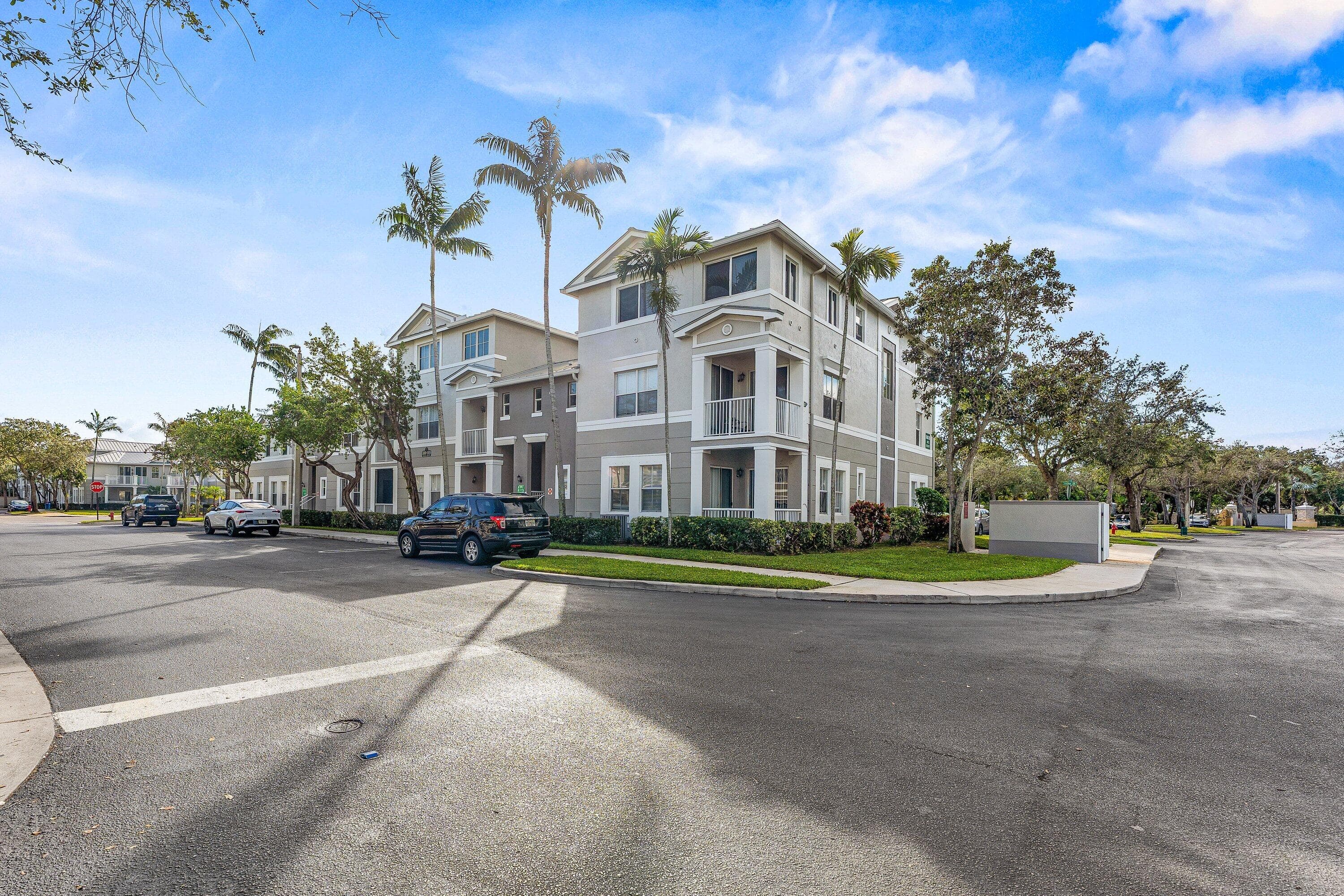 1012 Shoma Drive, Royal Palm Beach, FL 33414 — photo 4 of 29