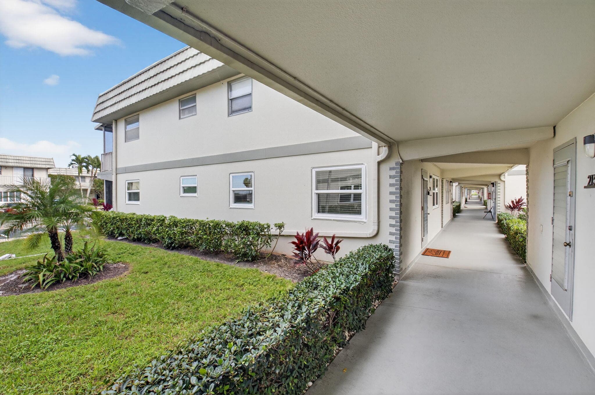 212 Monaco Way E, Delray Beach, FL 33446 — photo 2 of 110