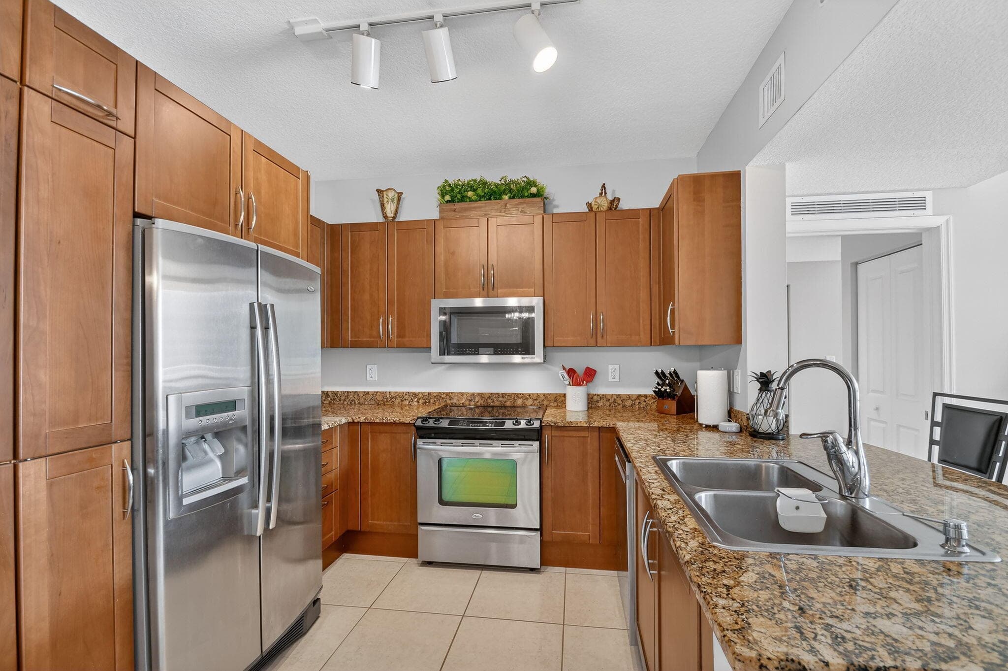 450 N Federal Highway 1010, Boynton Beach, FL 33435 — photo 5 of 59