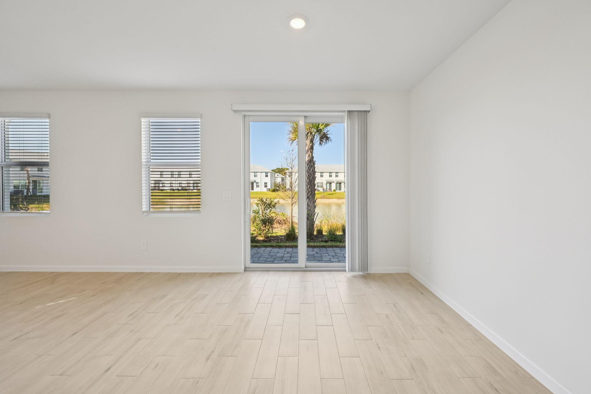 575 Salisbury Circle, Fort Pierce, FL 34982 — photo 10 of 35