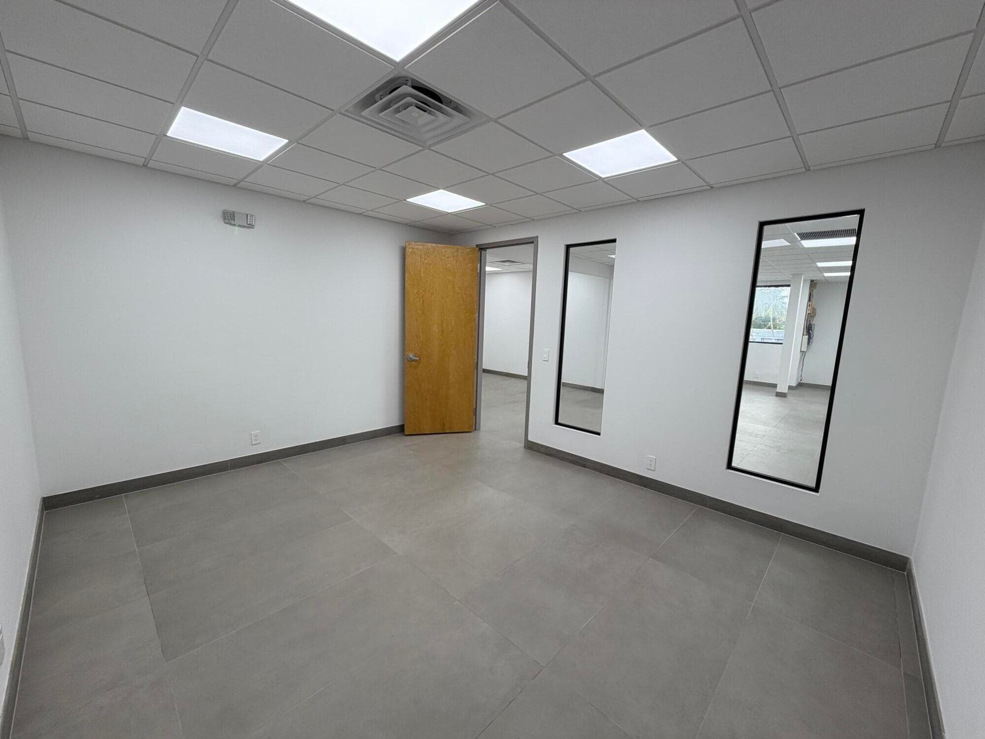 5170 N Federal Highway, Fort Lauderdale, FL 33308 — photo 1 of 27