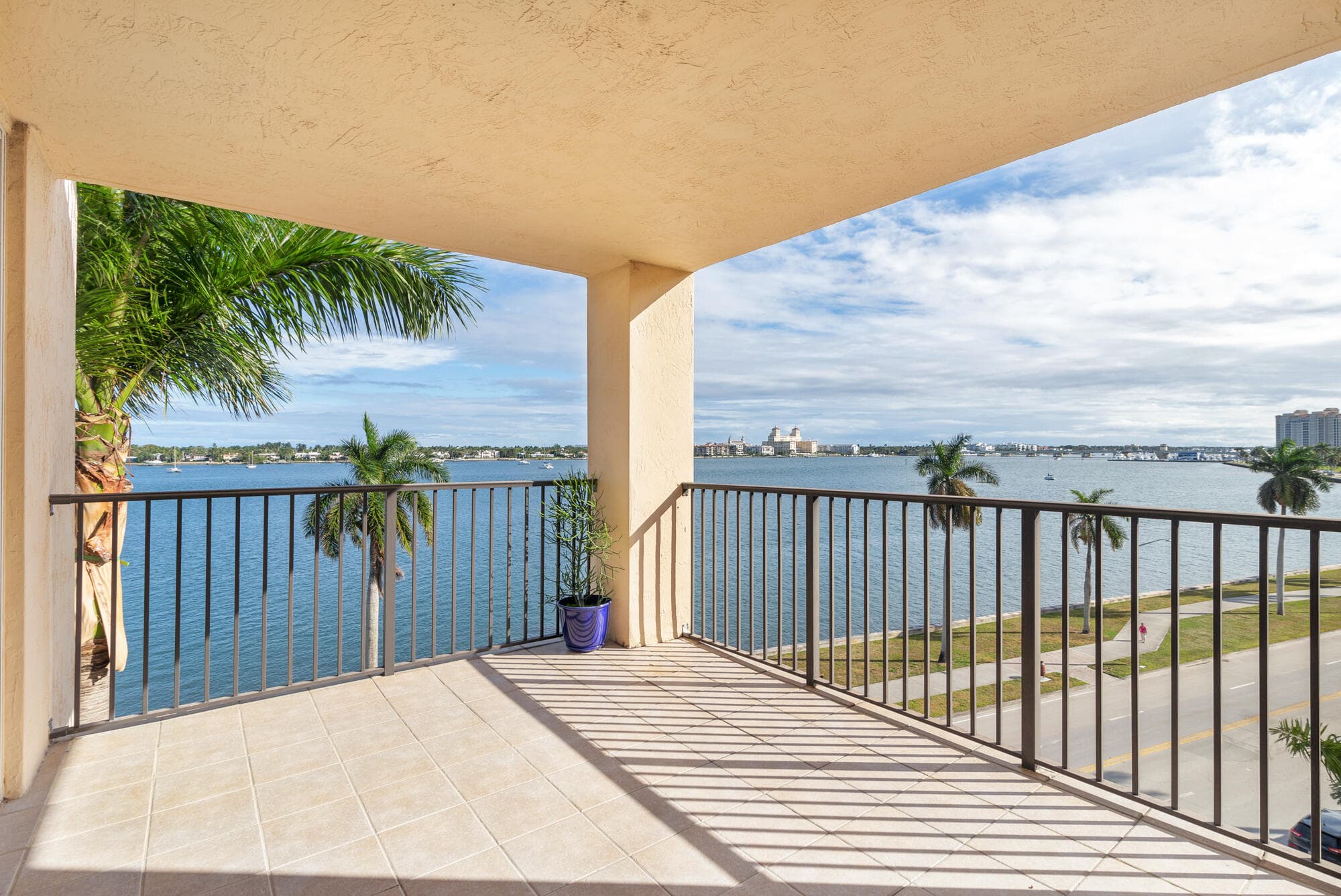 1801 N Flagler Drive 639, West Palm Beach, FL 33407 — photo 2 of 24