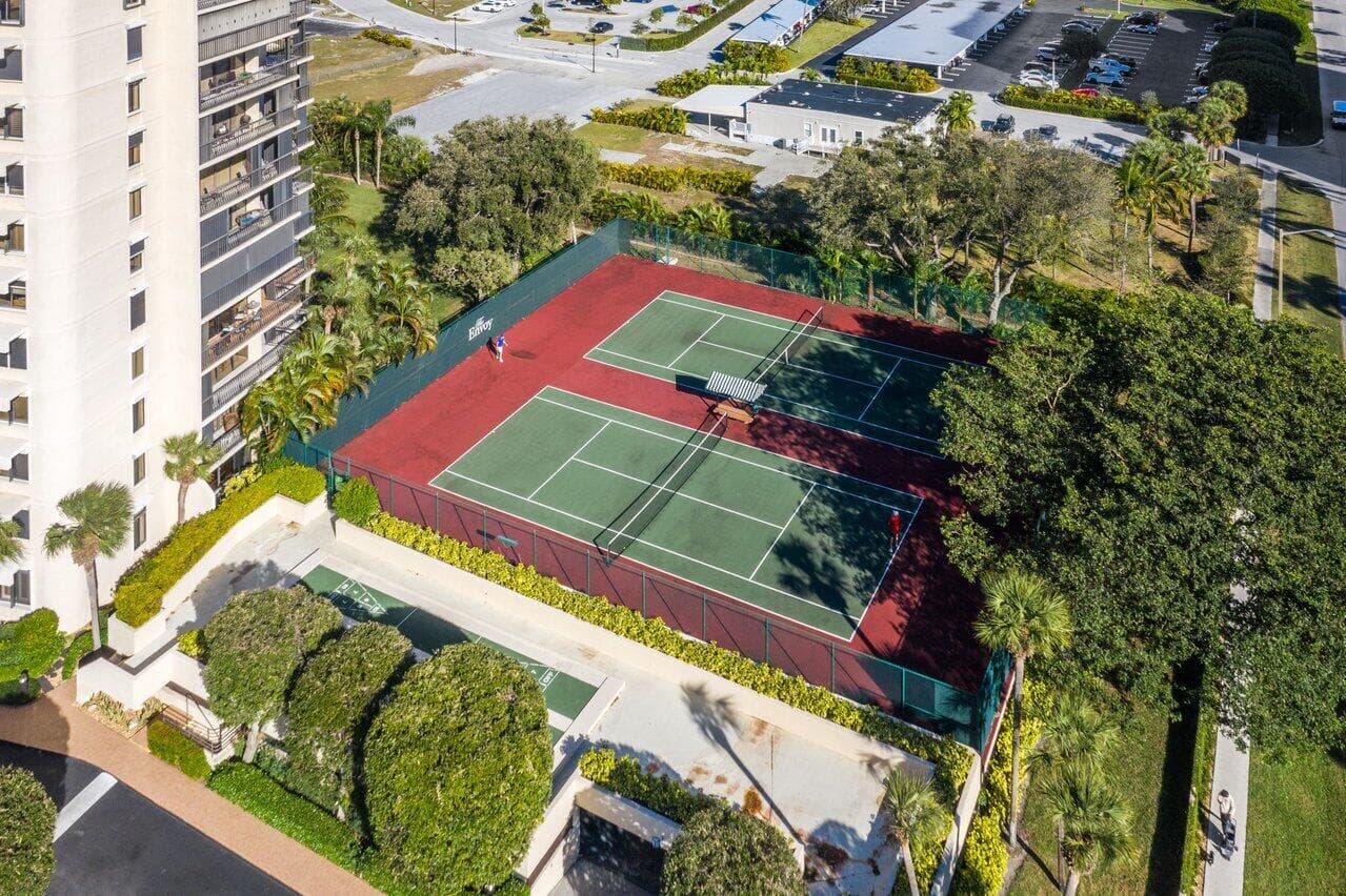 2450 Presidential Way 607, West Palm Beach, FL 33401 — photo 38 of 38