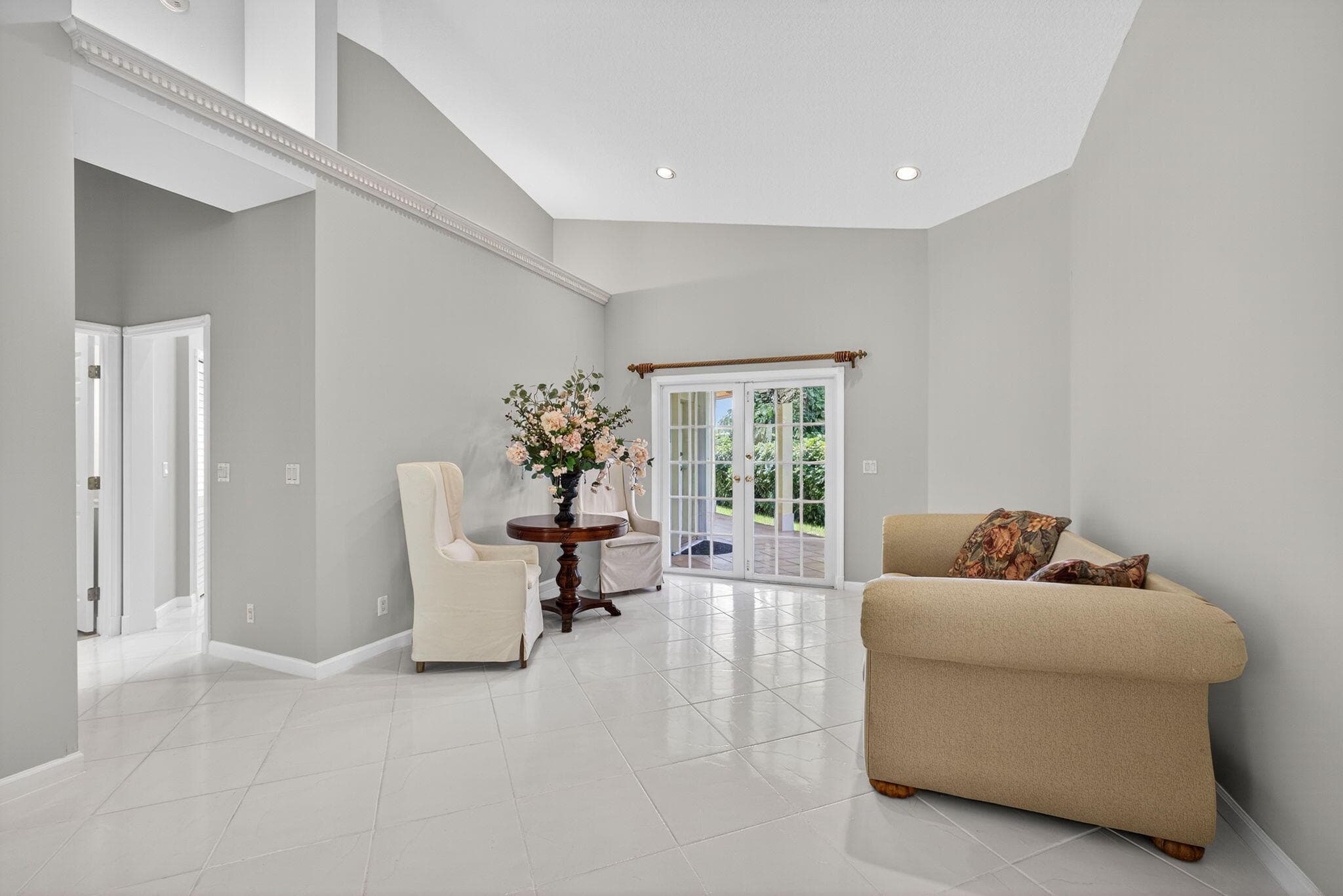 1052 W Shore Drive, West Palm Beach, FL 33406 — photo 13 of 65