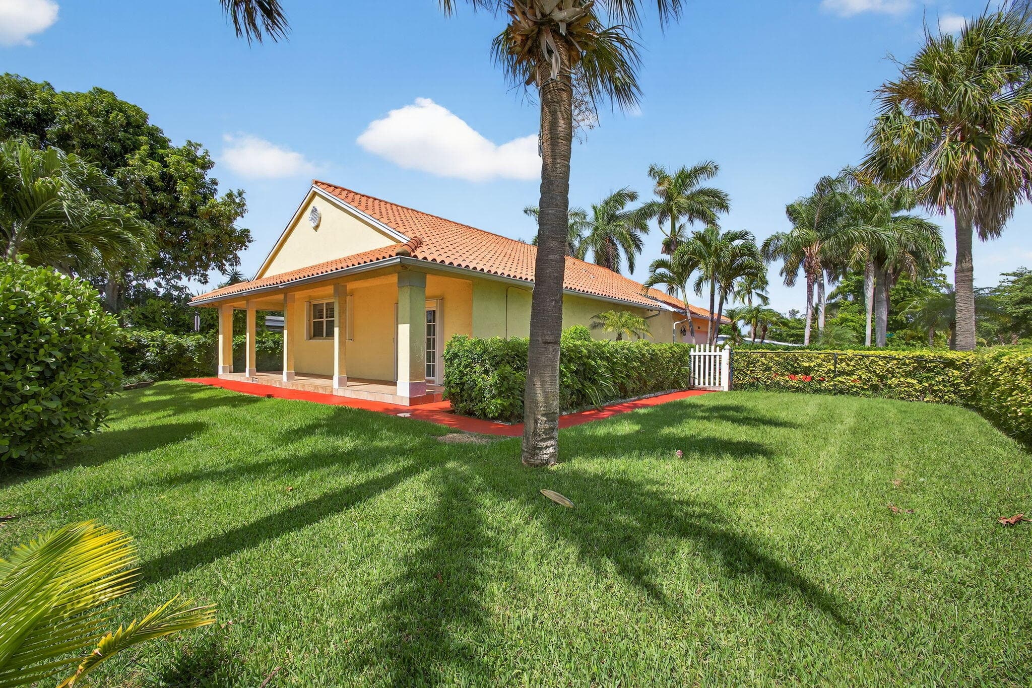1052 W Shore Drive, West Palm Beach, FL 33406 — photo 52 of 65