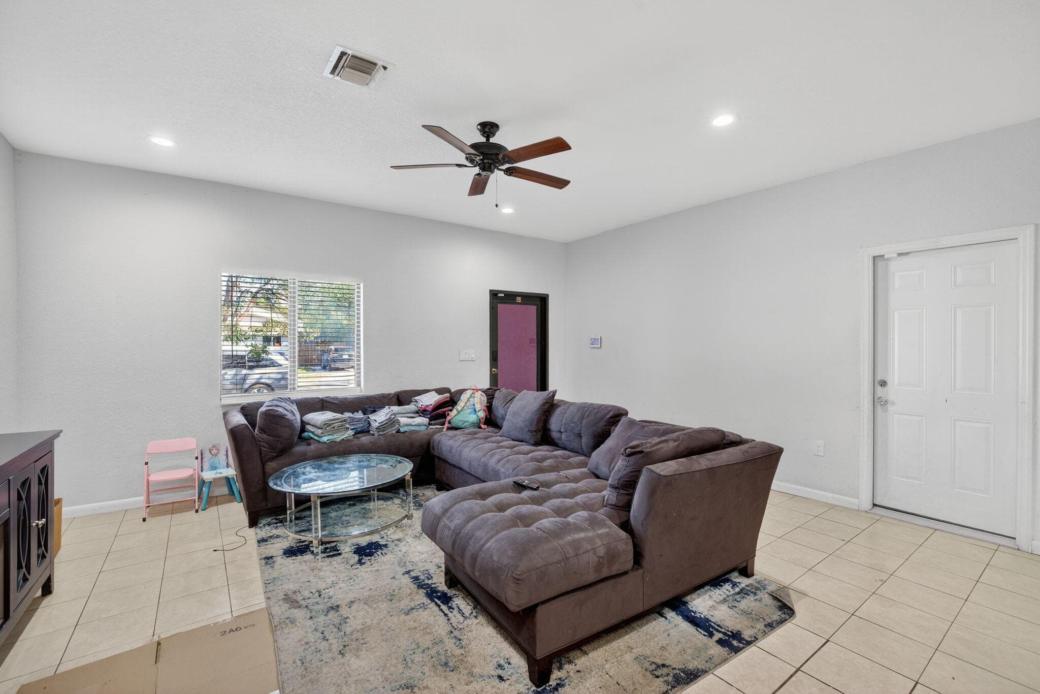 205 NW 27th Terrace, Fort Lauderdale, FL 33311 — photo 8 of 36