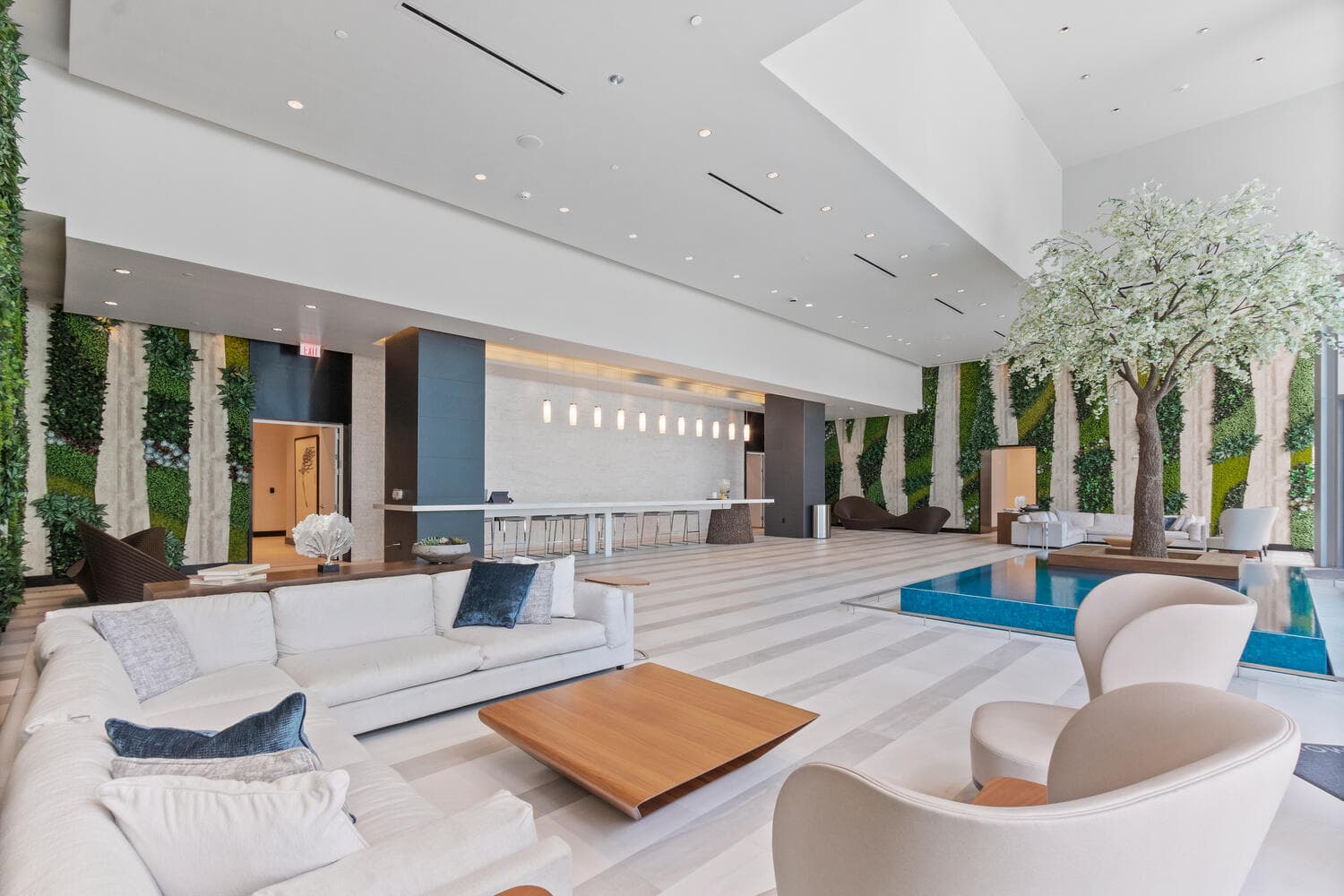 851 NE 1st Avenue 306, Miami, FL 33132 — photo 15 of 32