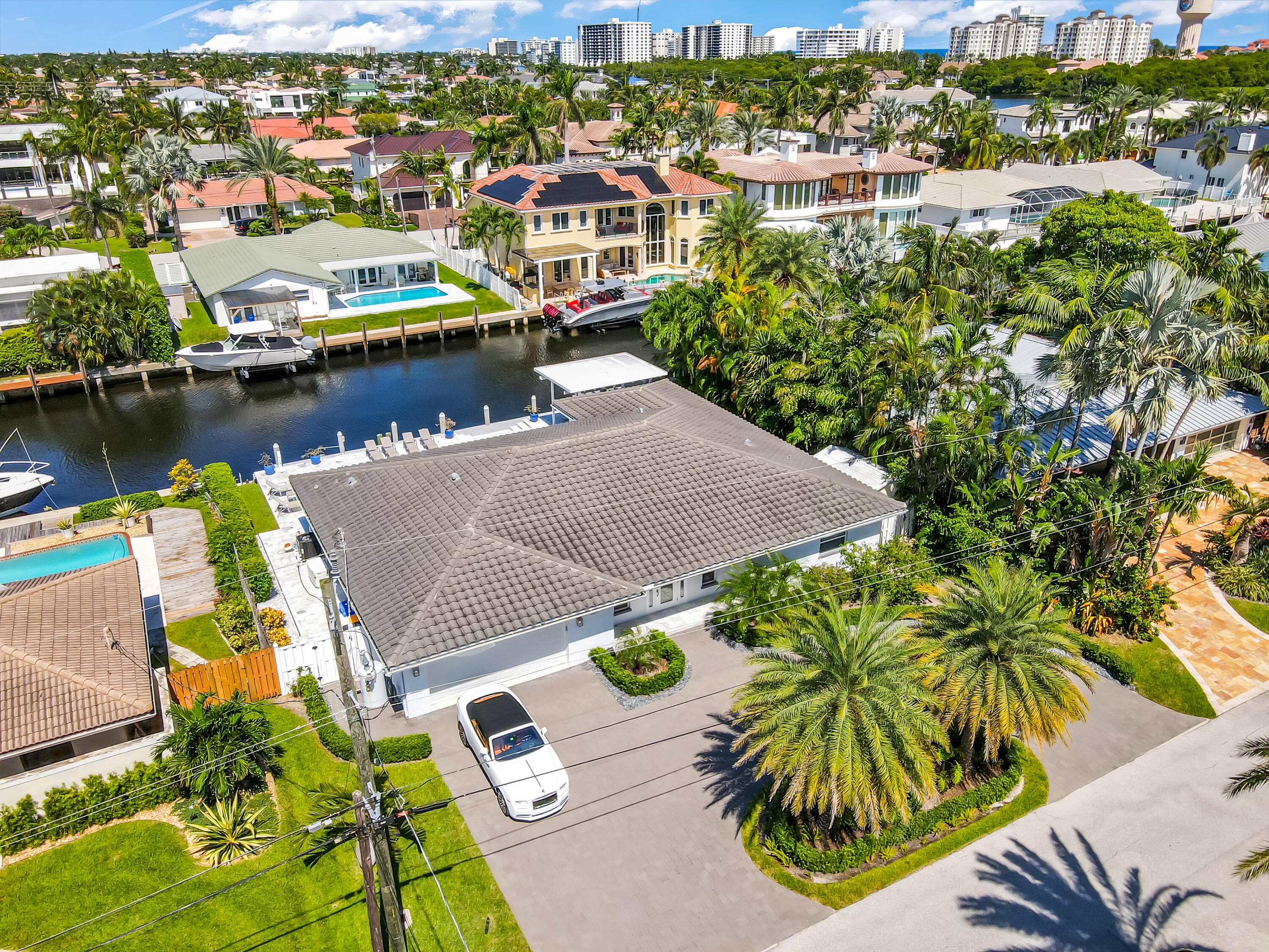 831 Dover Street, Boca Raton, FL 33487 — photo 7 of 71