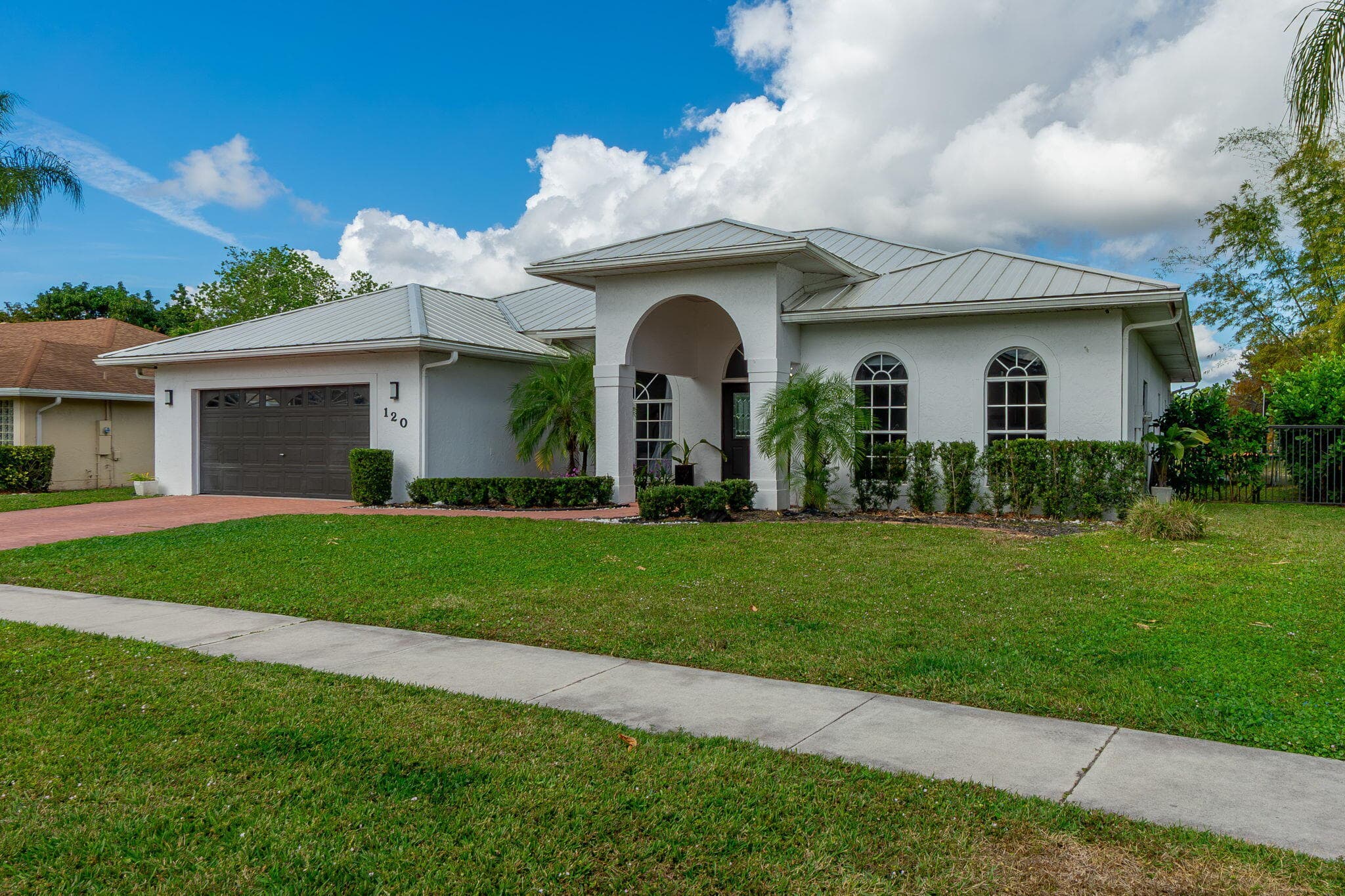 120 Saratoga Boulevard W, Royal Palm Beach, FL 33411 — photo 2 of 34