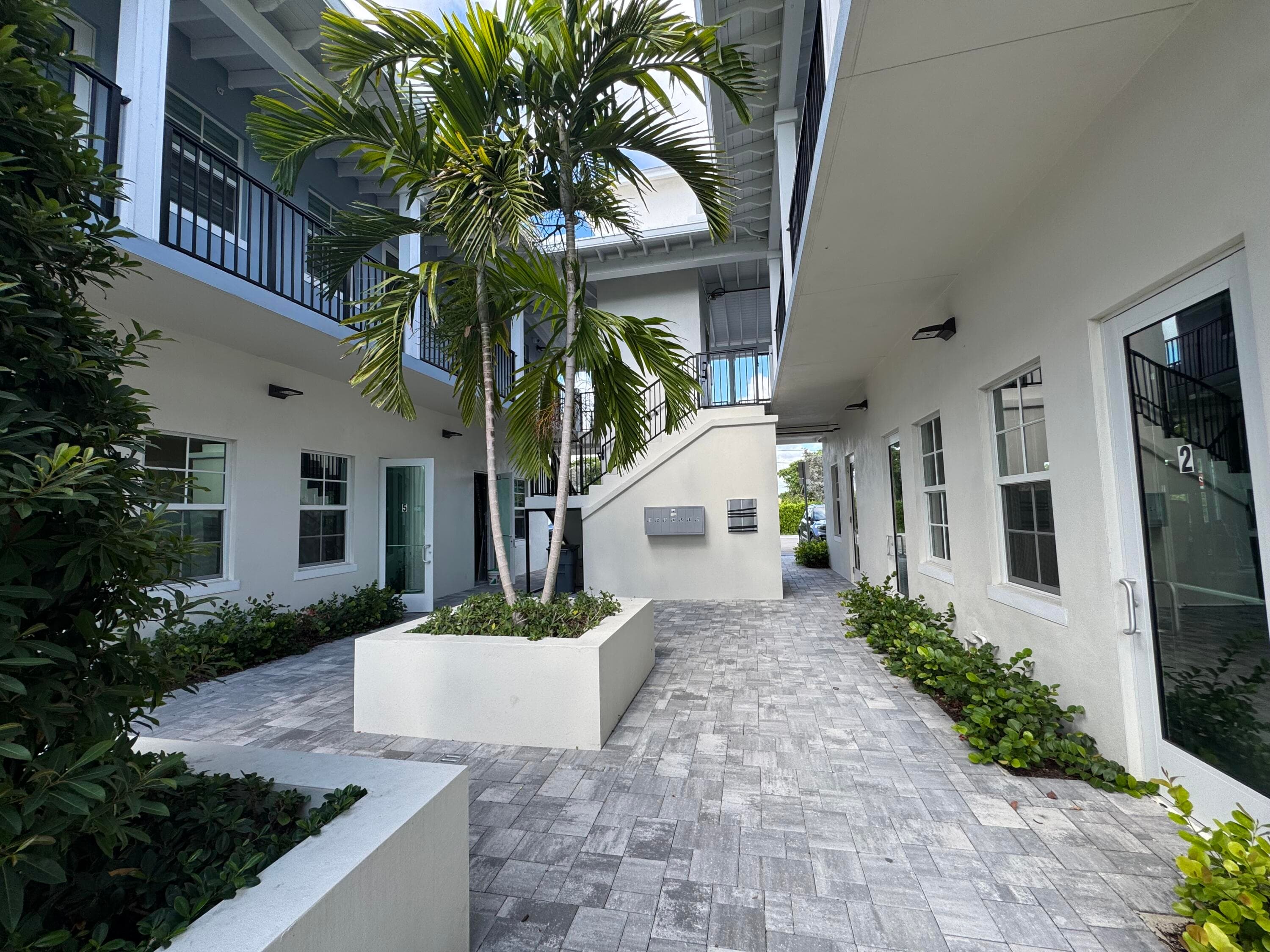 20 NW 6th Avenue, Delray Beach, FL 33444 — photo 8 of 12
