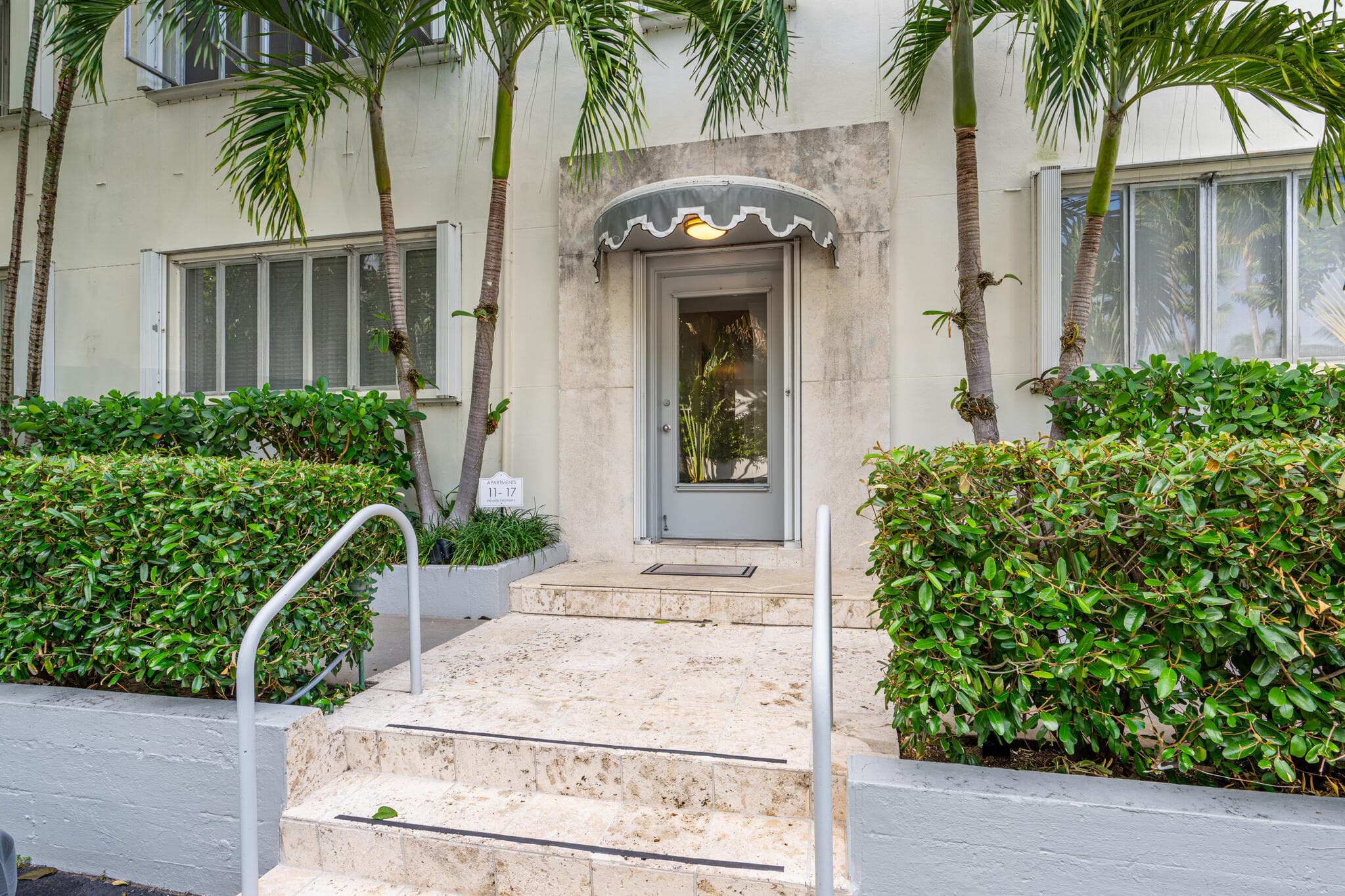 381 S Lake Drive 16, Palm Beach, FL 33480 — photo 18 of 24
