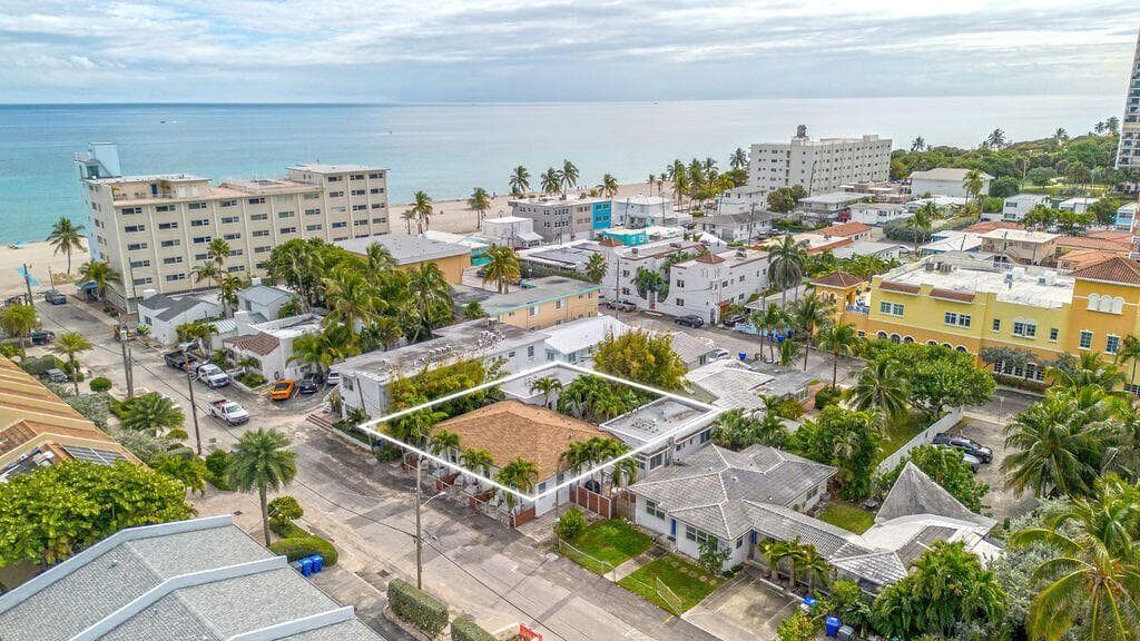 334 Oregon Street 1-5, Hollywood, FL 33019 — photo 1 of 2