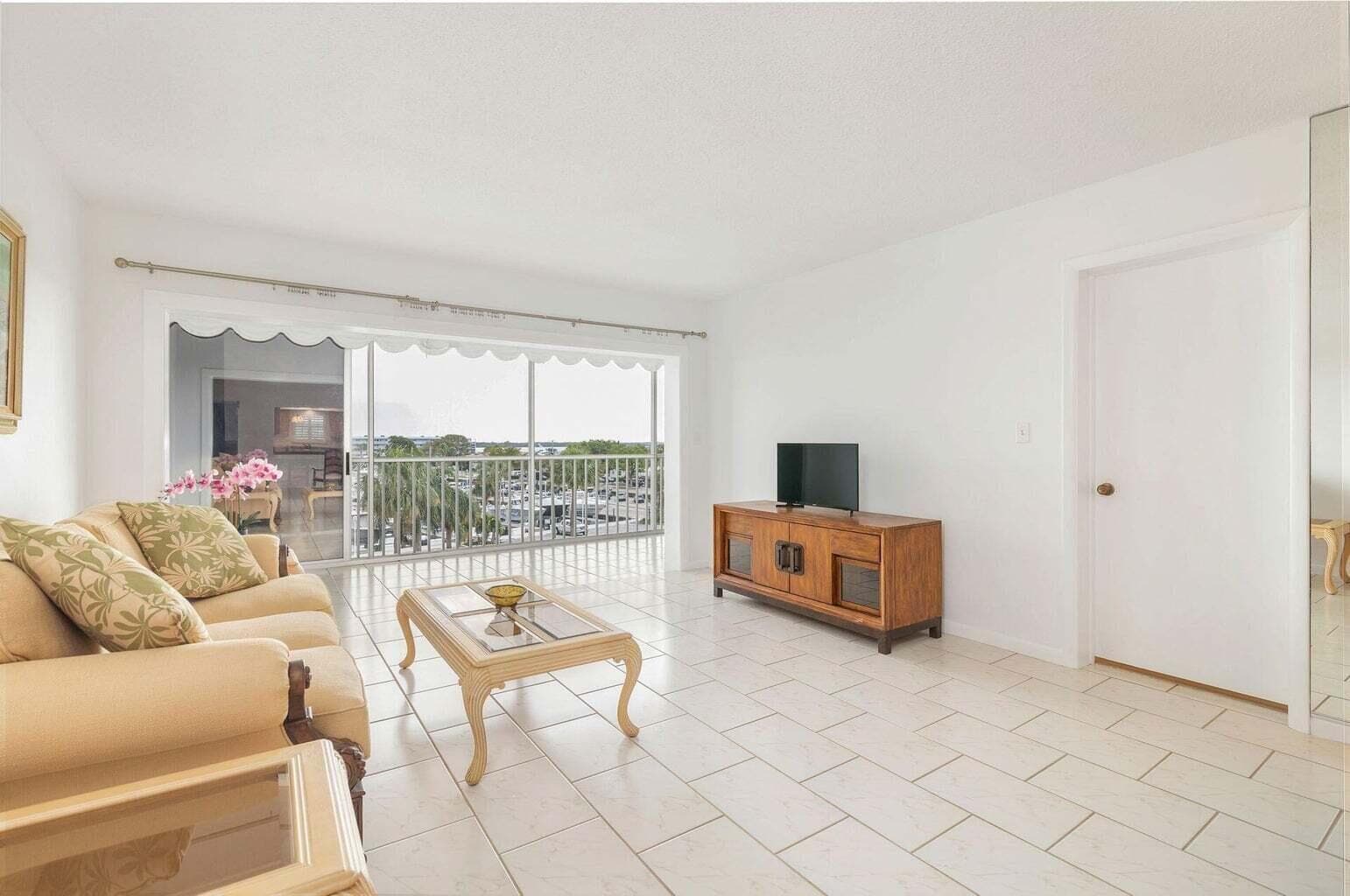 907 Marina Drive 402, North Palm Beach, FL 33408 — photo 10 of 52