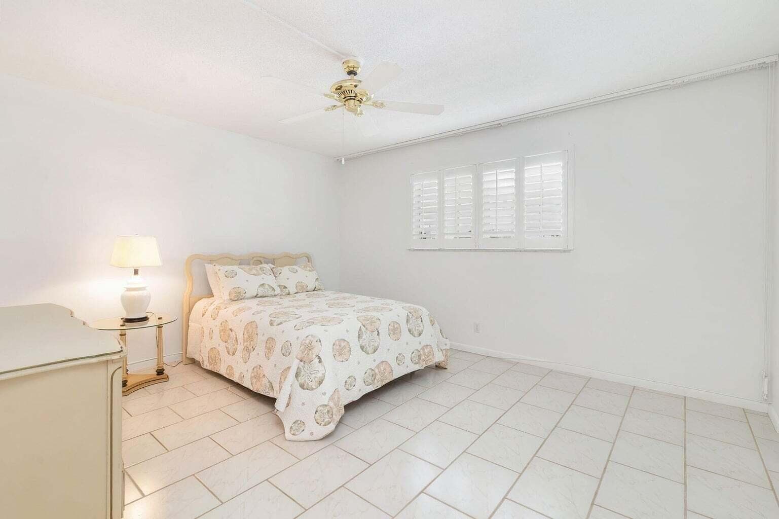 907 Marina Drive 402, North Palm Beach, FL 33408 — photo 16 of 52