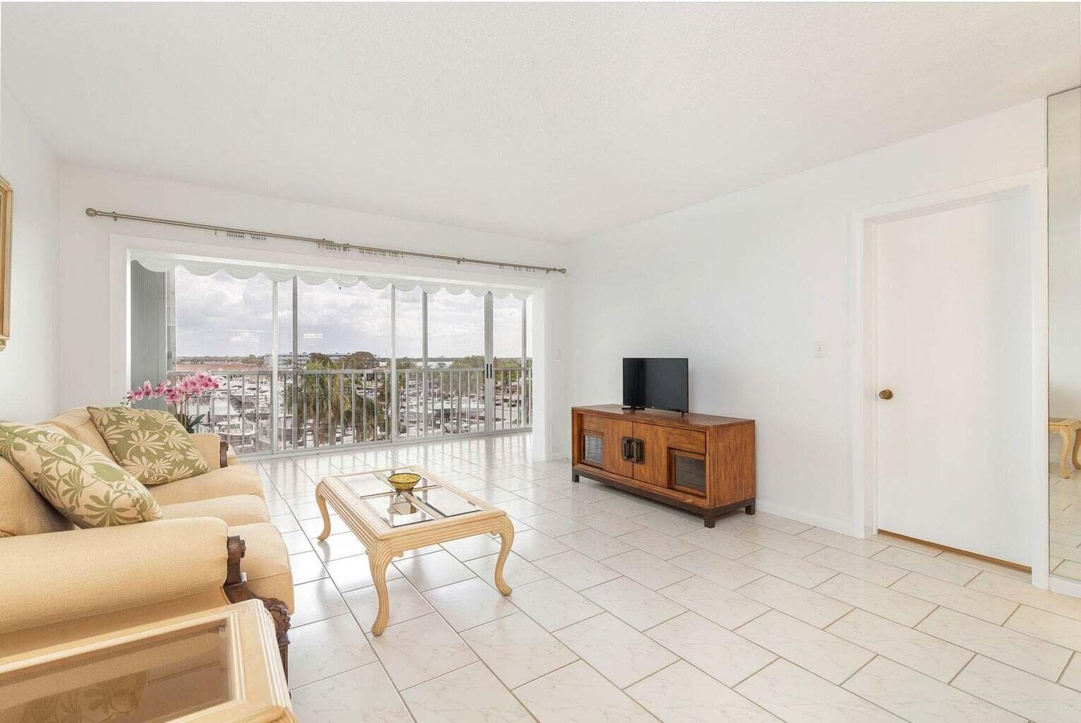 907 Marina Drive 402, North Palm Beach, FL 33408 — photo 20 of 52