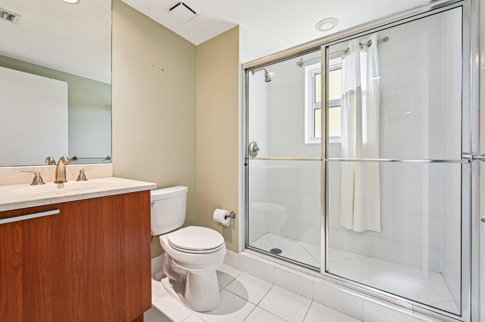 2650 Lake Shore Drive 1006, Riviera Beach, FL 33404 — photo 29 of 46