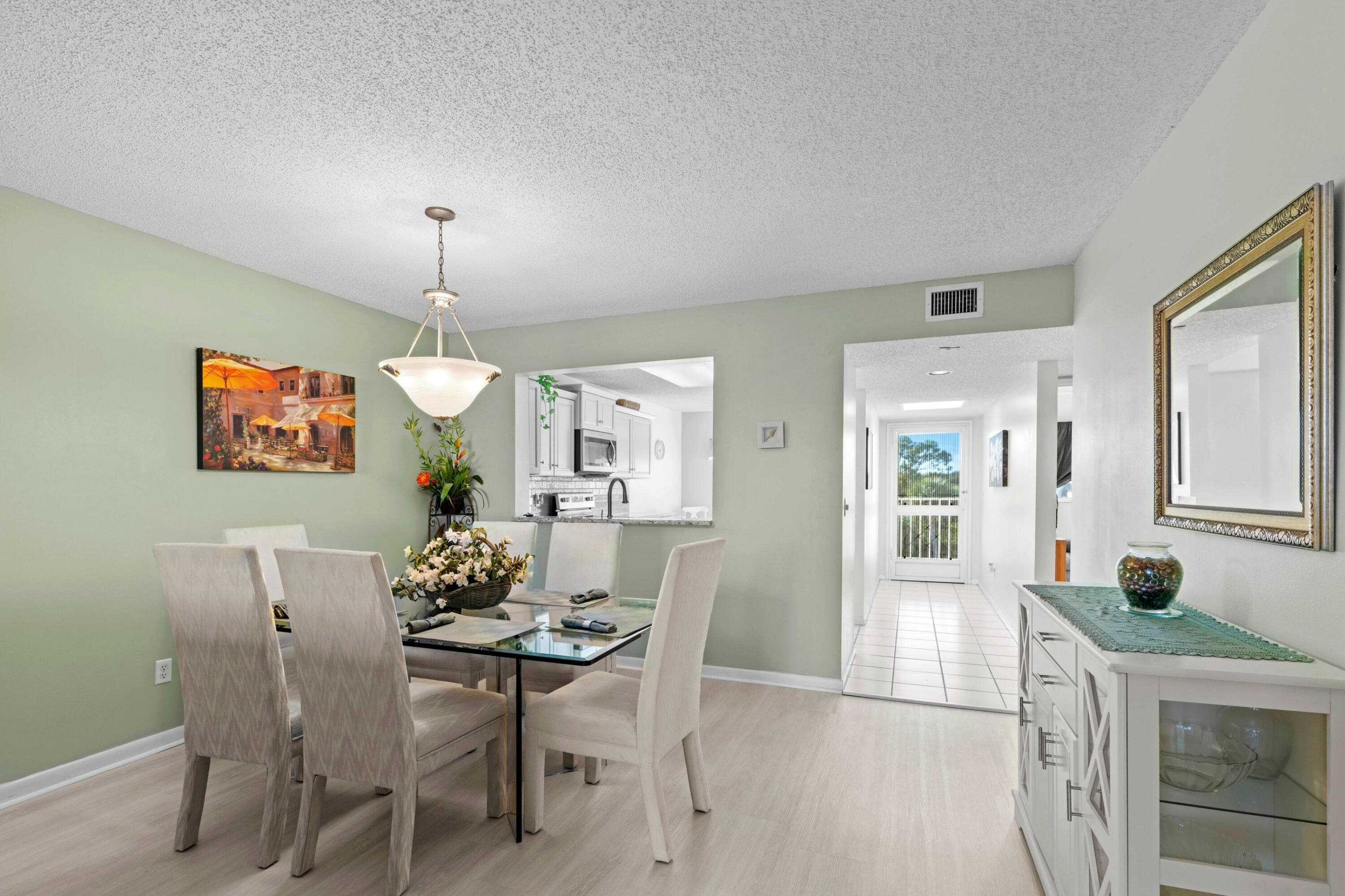 4735 Lucerne Lakes Boulevard 402, Lake Worth, FL 33467 — photo 7 of 28