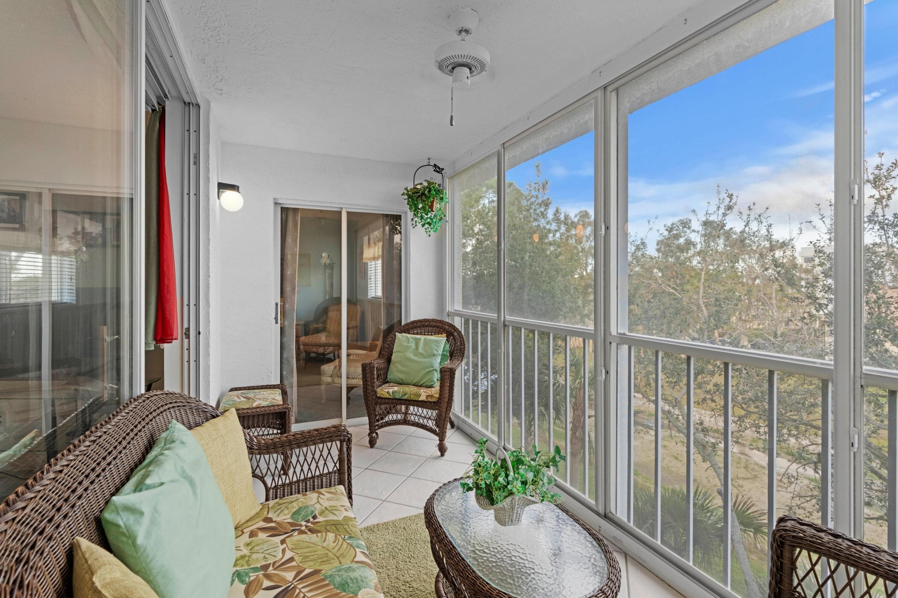 4735 Lucerne Lakes Boulevard 402, Lake Worth, FL 33467 — photo 18 of 28