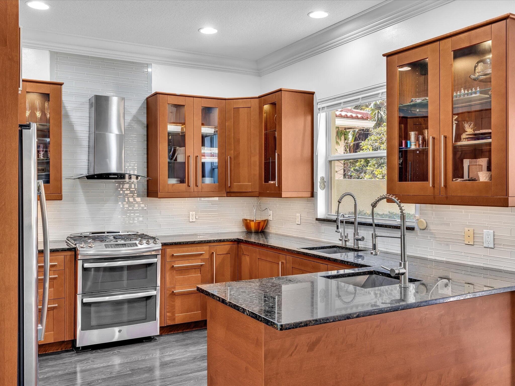 10779 Lake Wynds Court, Boynton Beach, FL 33437 — photo 12 of 63