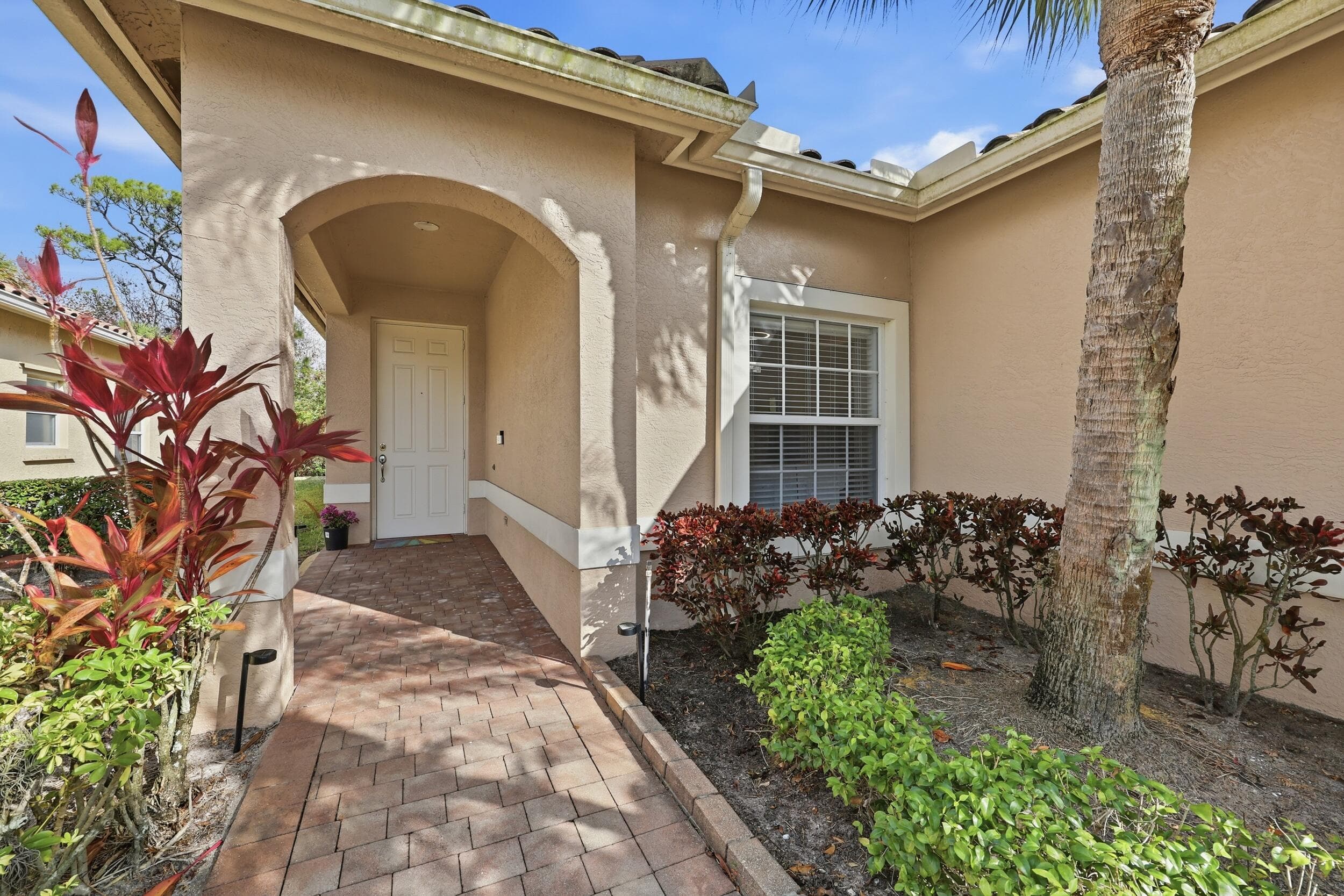 362 NW Granville Street, Port St. Lucie, FL 34986 — photo 4 of 41