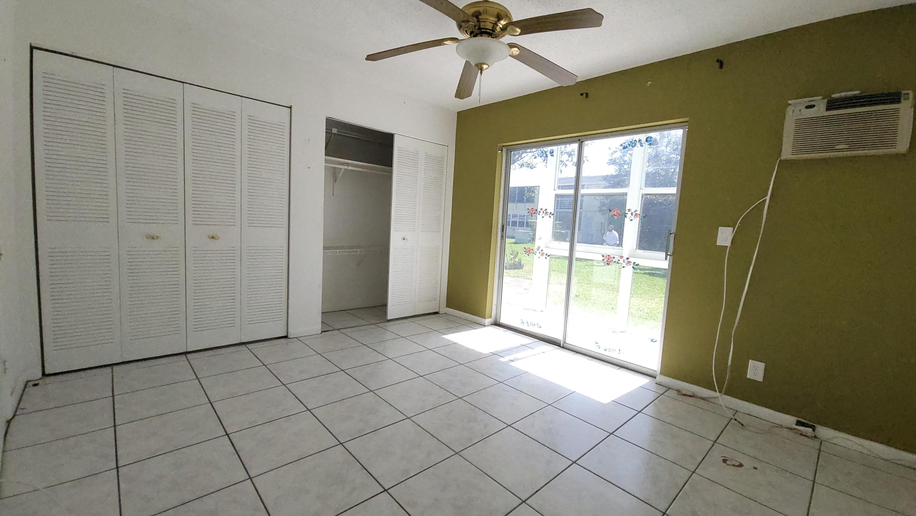 23 Kingswood B, West Palm Beach, FL 33417 — photo 10 of 33