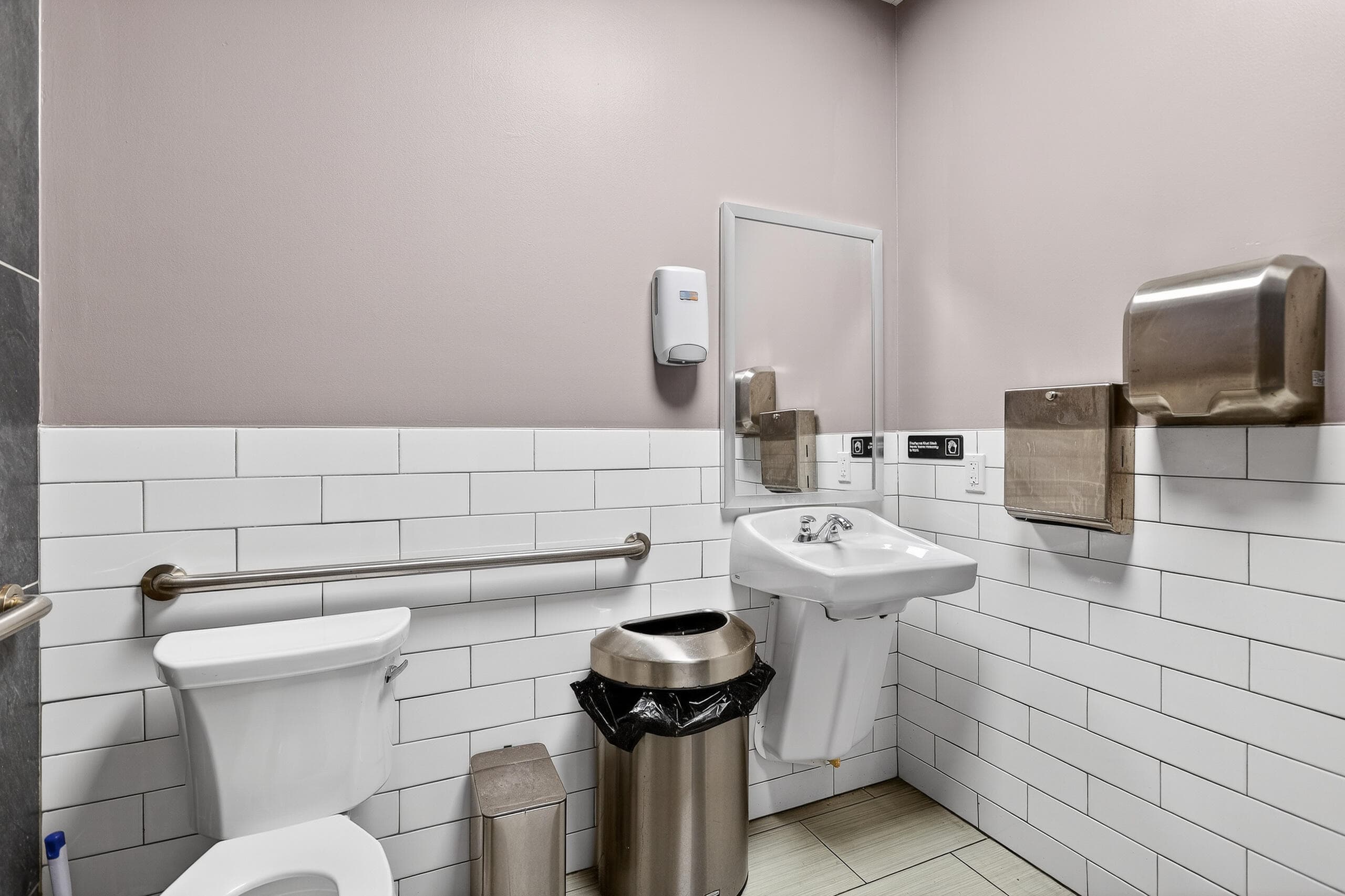 2890 W New Haven Avenue, Melbourne, FL 32904 — photo 31 of 44