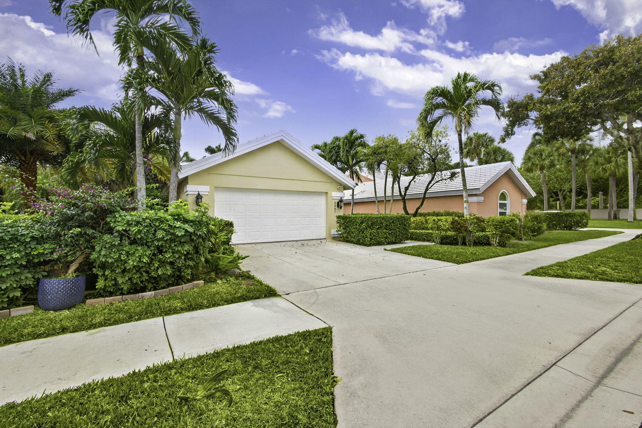 2347 Saratoga Bay Drive, West Palm Beach, FL 33409 — photo 4 of 55