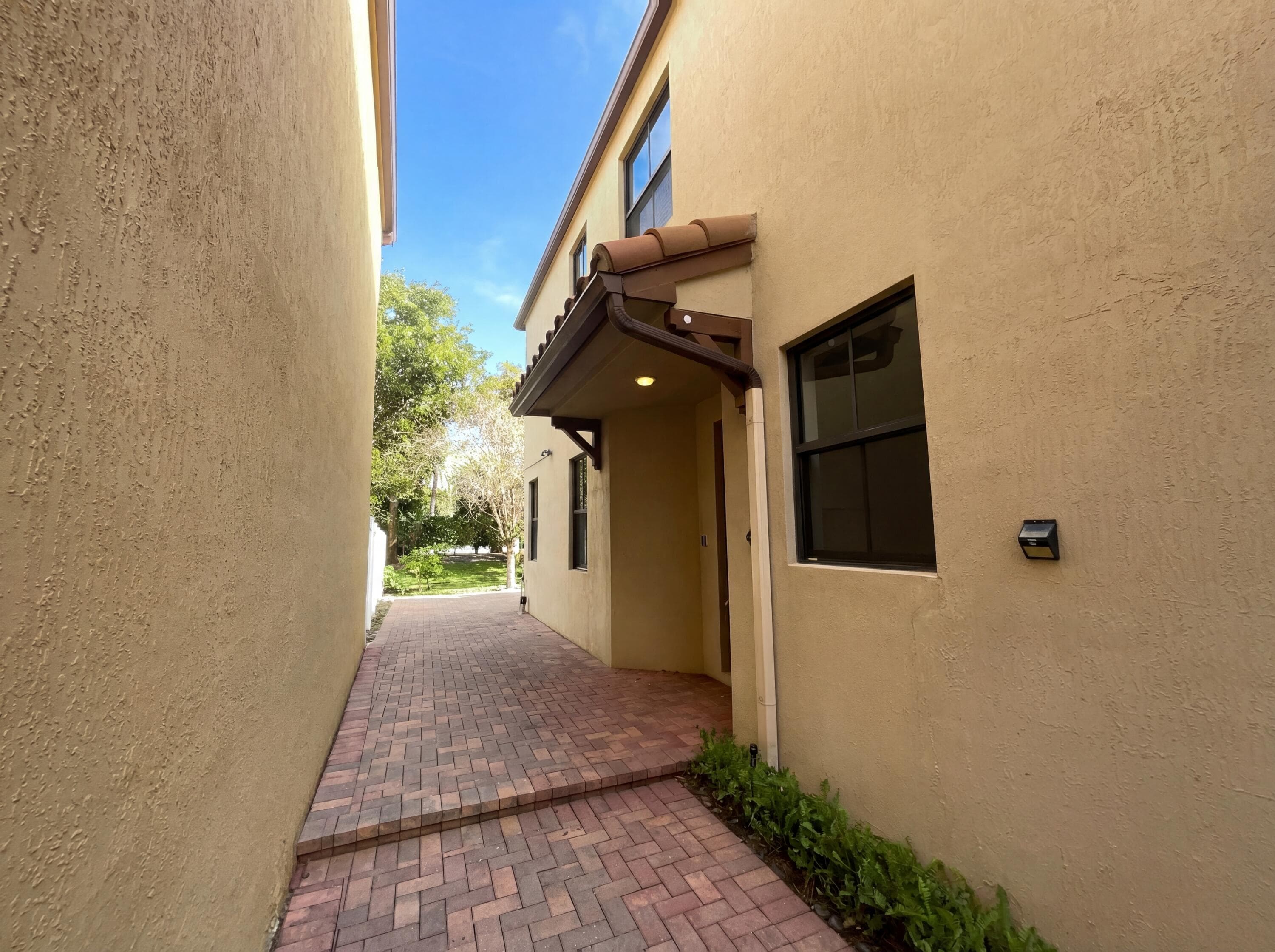 4879 NW 55th Place, Fort Lauderdale, FL 33319 — photo 8 of 27