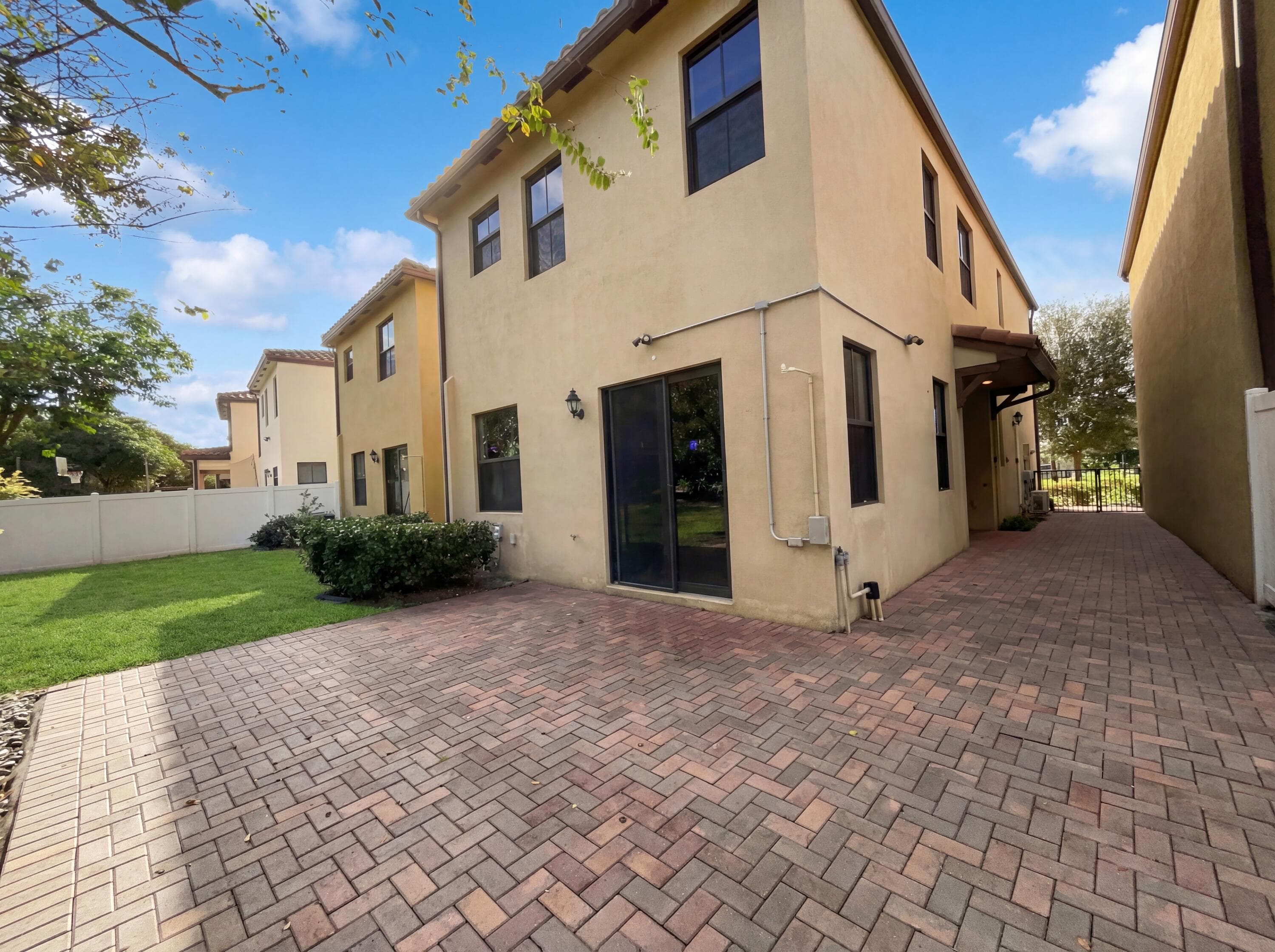4879 NW 55th Place, Fort Lauderdale, FL 33319 — photo 9 of 27