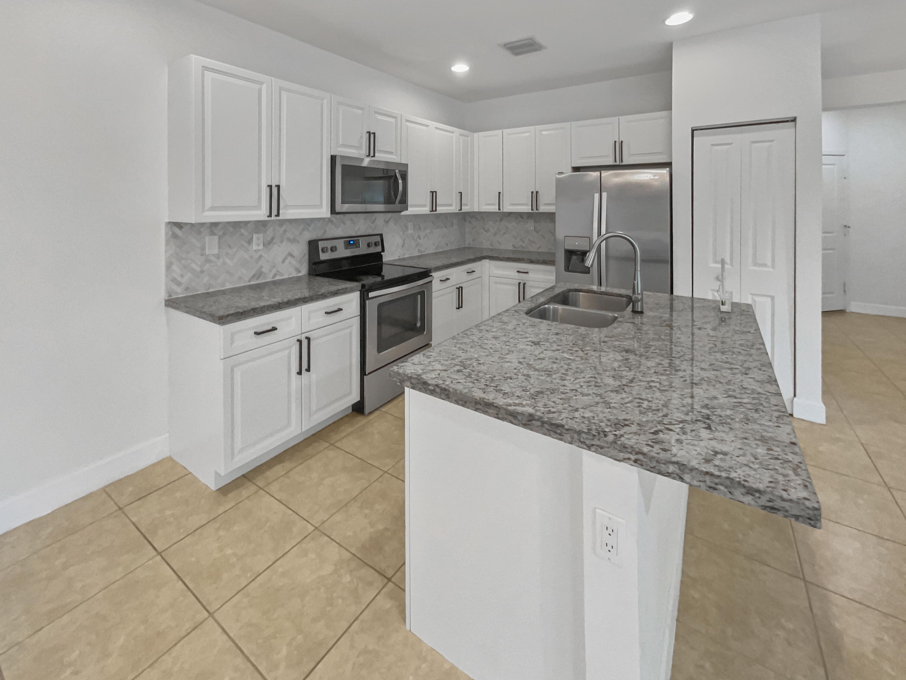 4879 NW 55th Place, Fort Lauderdale, FL 33319 — photo 12 of 27