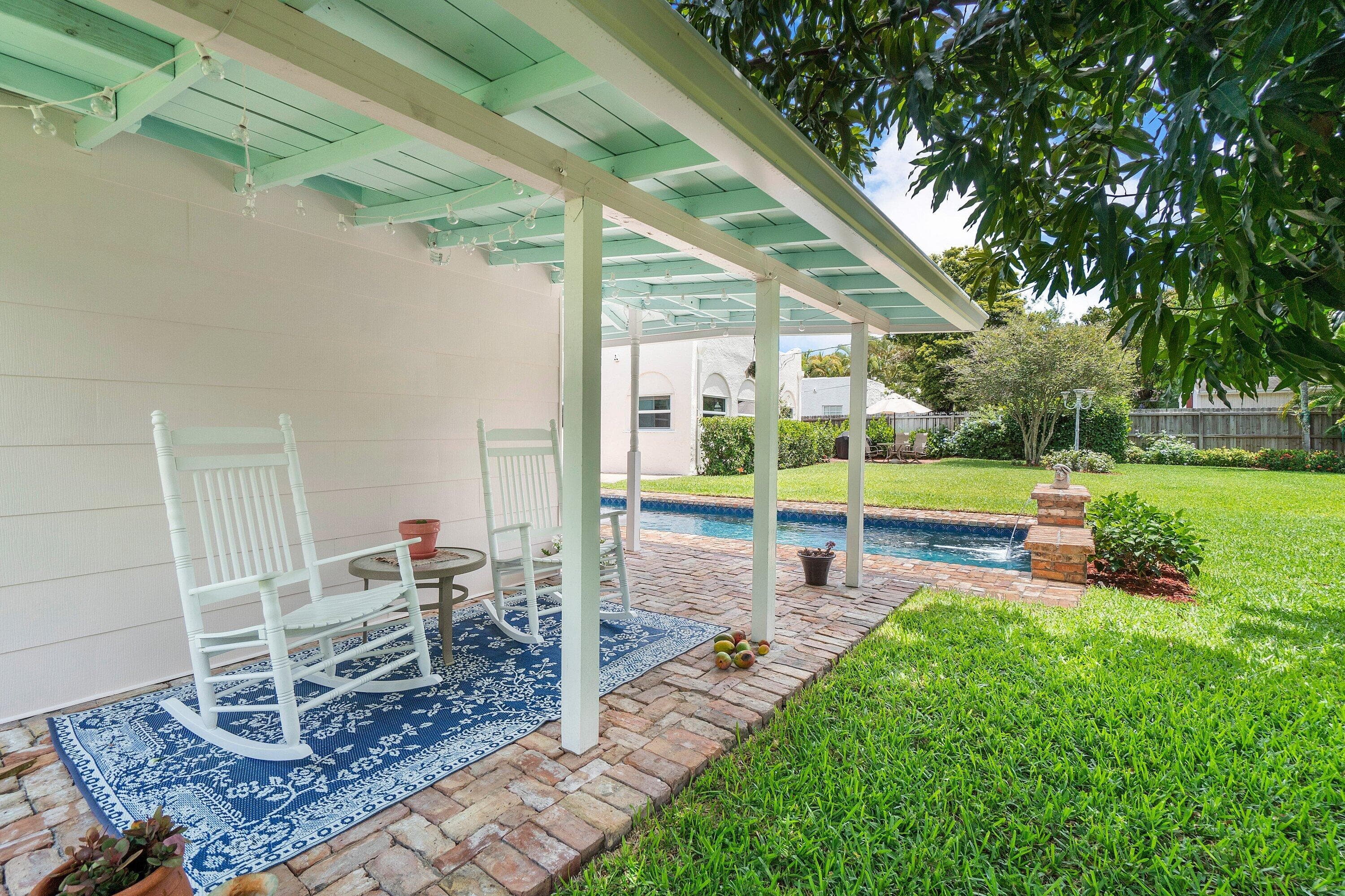816 Avon Road, West Palm Beach, FL 33401 — photo 16 of 19