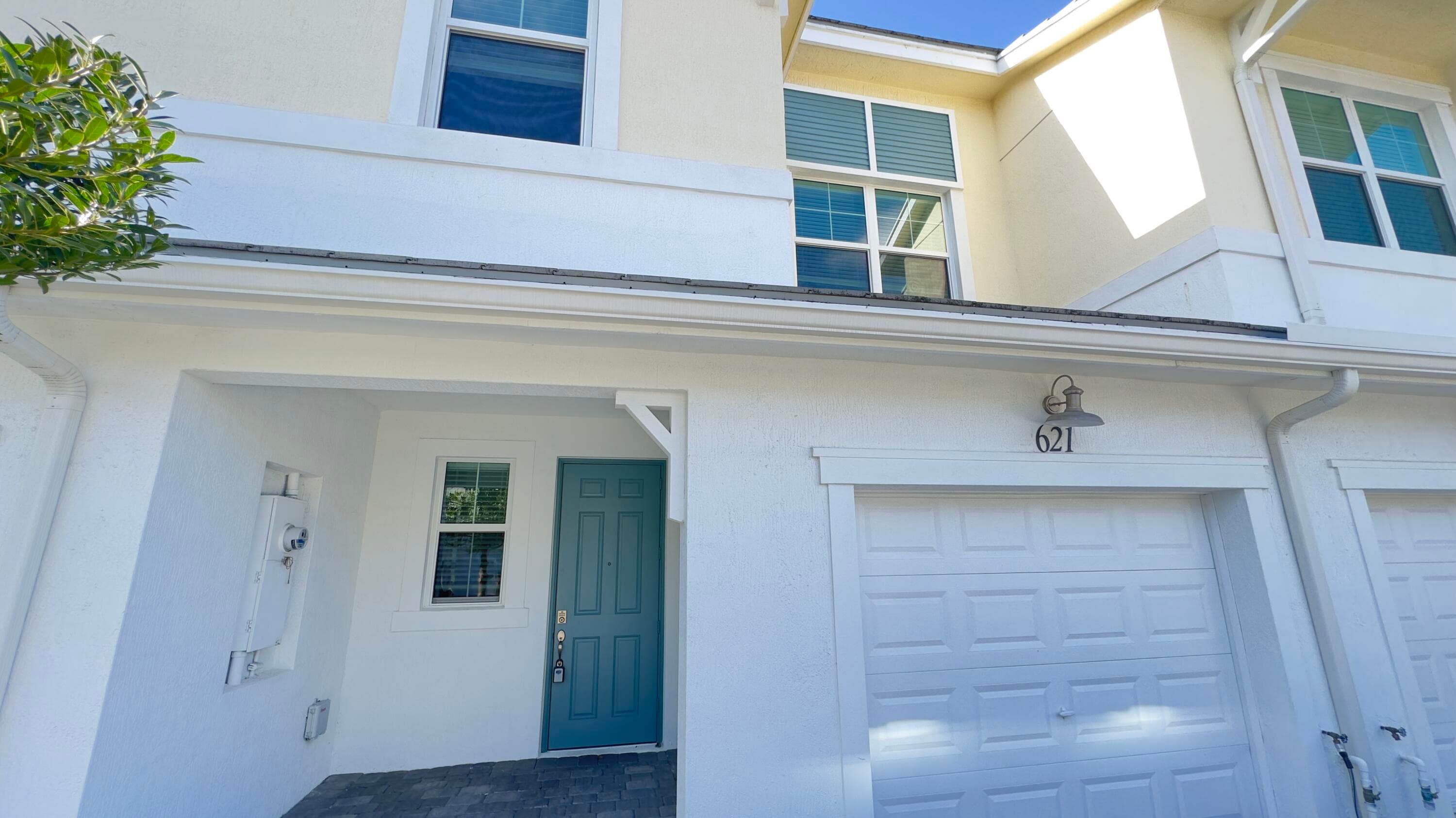 621 Parsons Way, Deerfield Beach, FL 33442 — photo 1 of 22