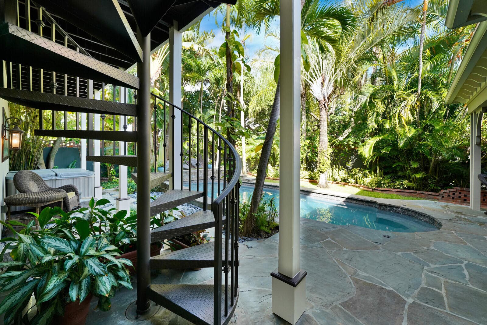 137 S Oak Street, Lantana, FL 33462 — photo 12 of 63