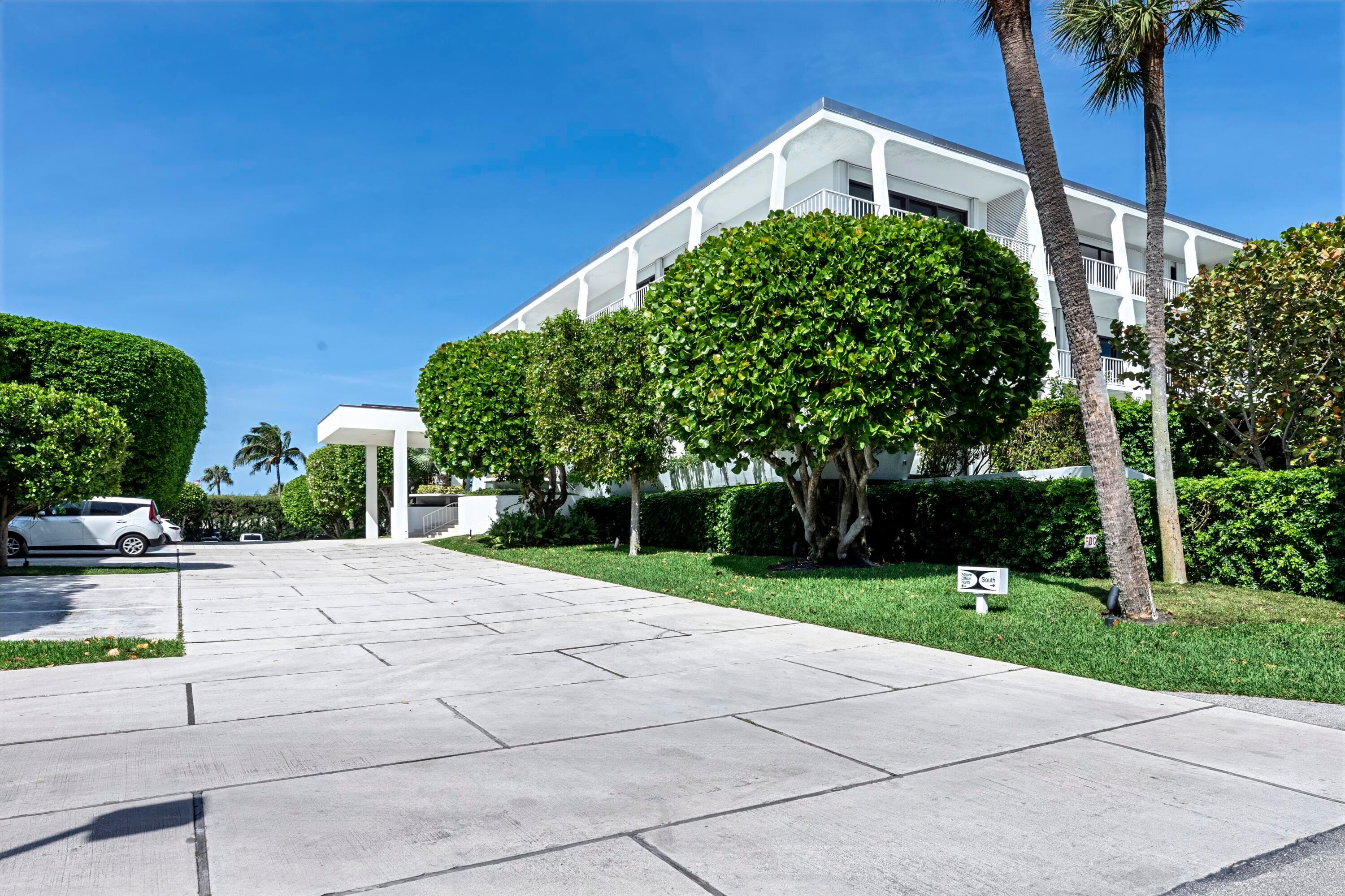 2275 S Ocean Boulevard 207n, Palm Beach, FL 33480 — photo 43 of 49