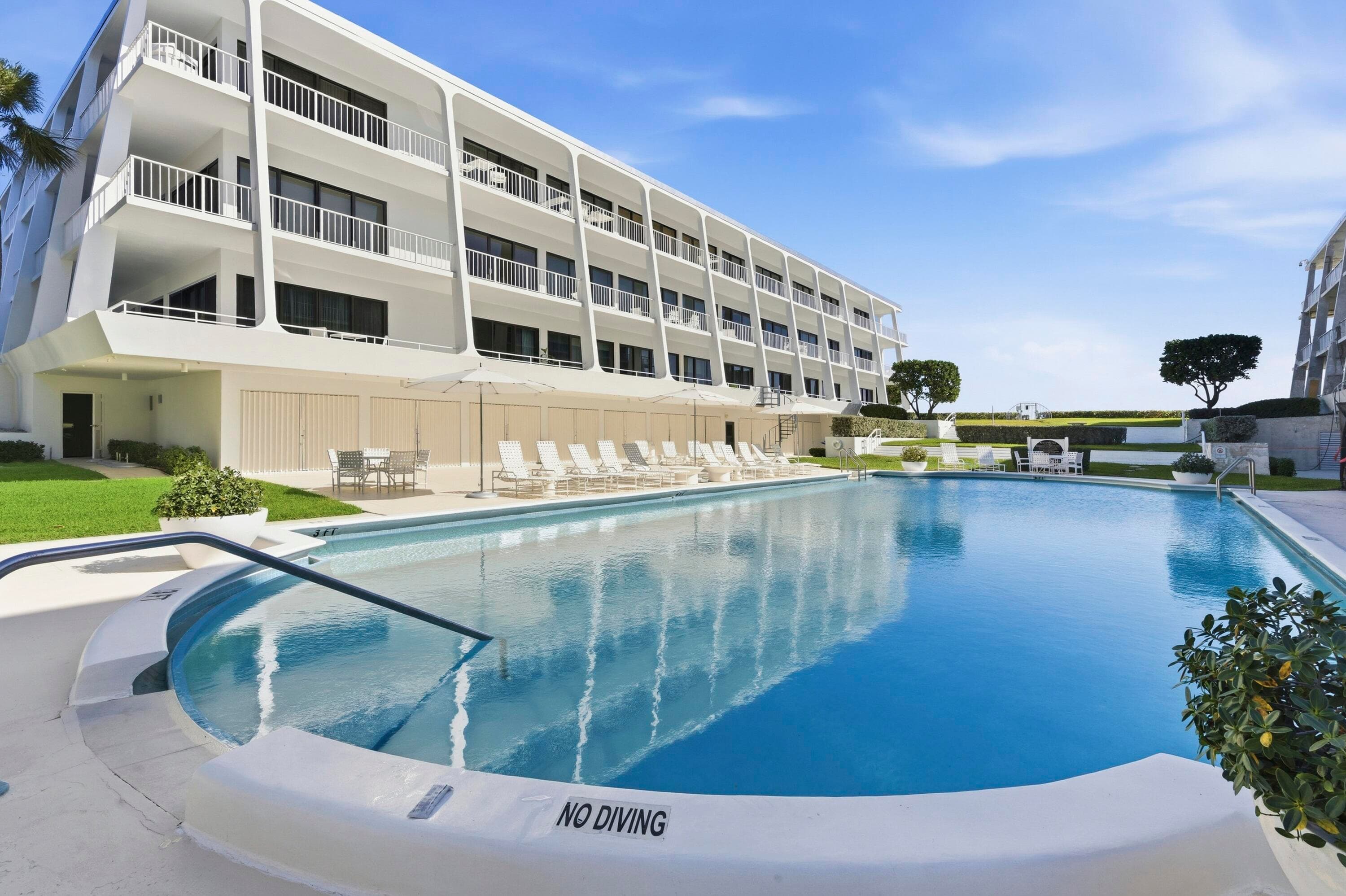 2275 S Ocean Boulevard 207n, Palm Beach, FL 33480 — photo 30 of 49