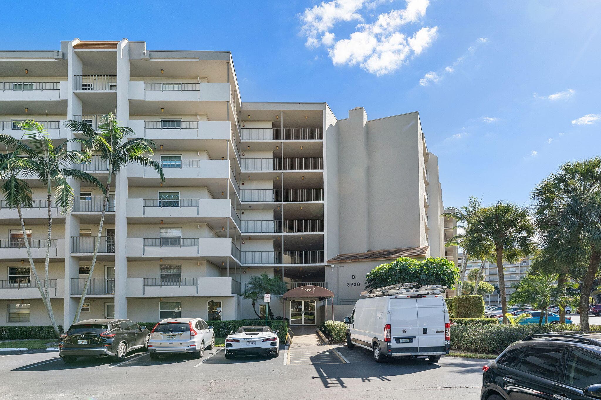 3930 Inverrary Boulevard 505-d, Lauderhill, FL 33319 — photo 8 of 30