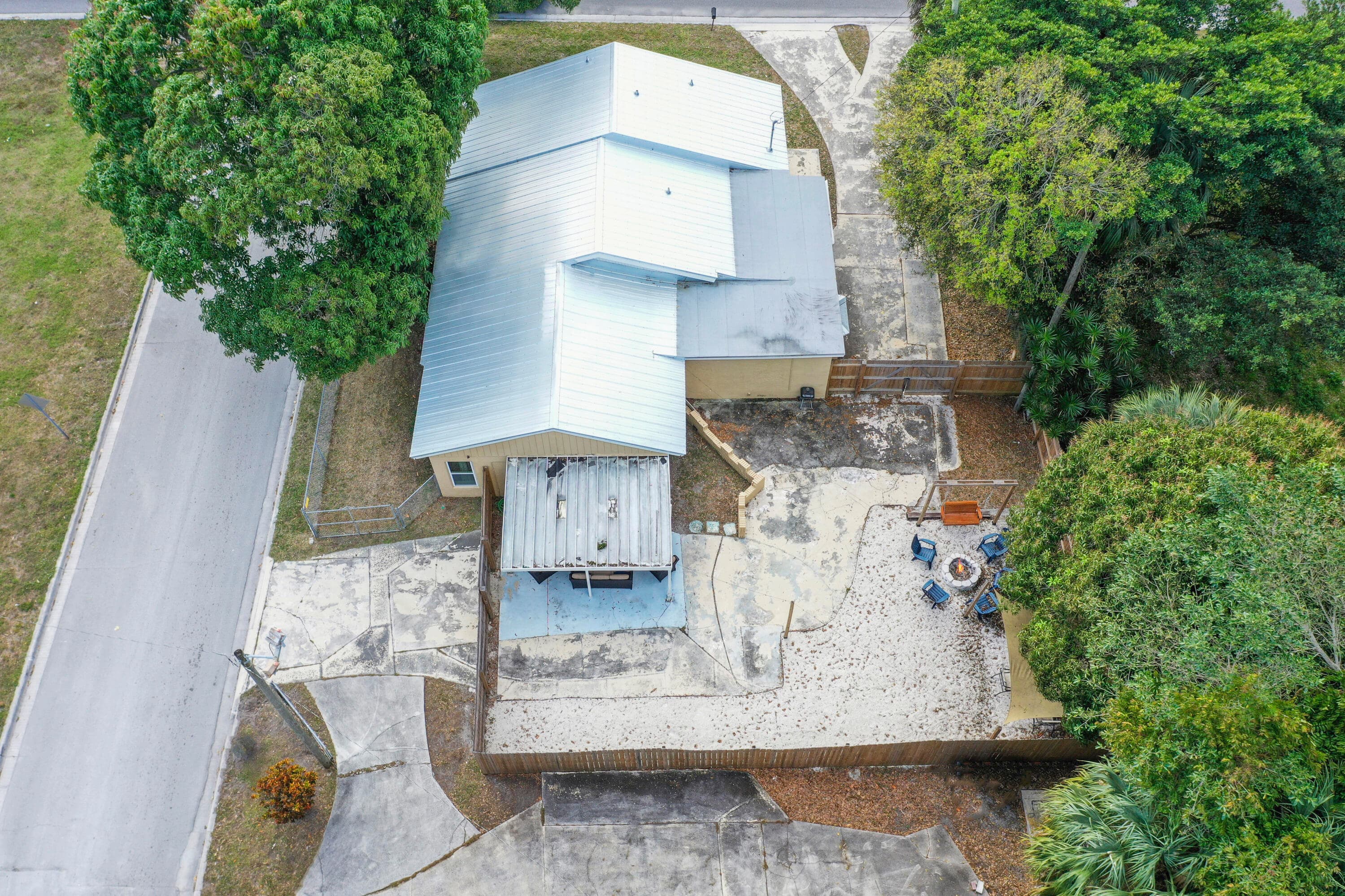 1002 Avenue E E, Fort Pierce, FL 34950 — photo 27 of 34