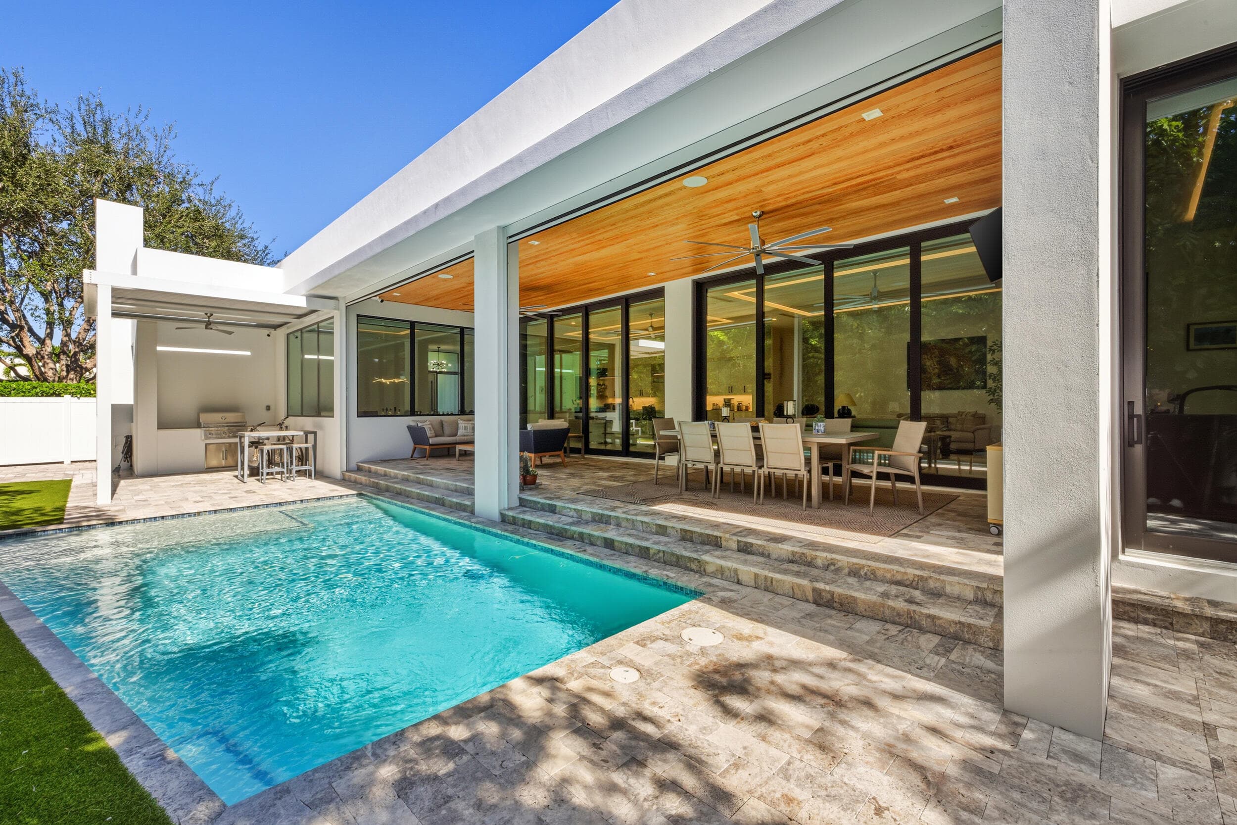 10 Coconut Road, Delray Beach, FL 33444 — photo 2 of 41