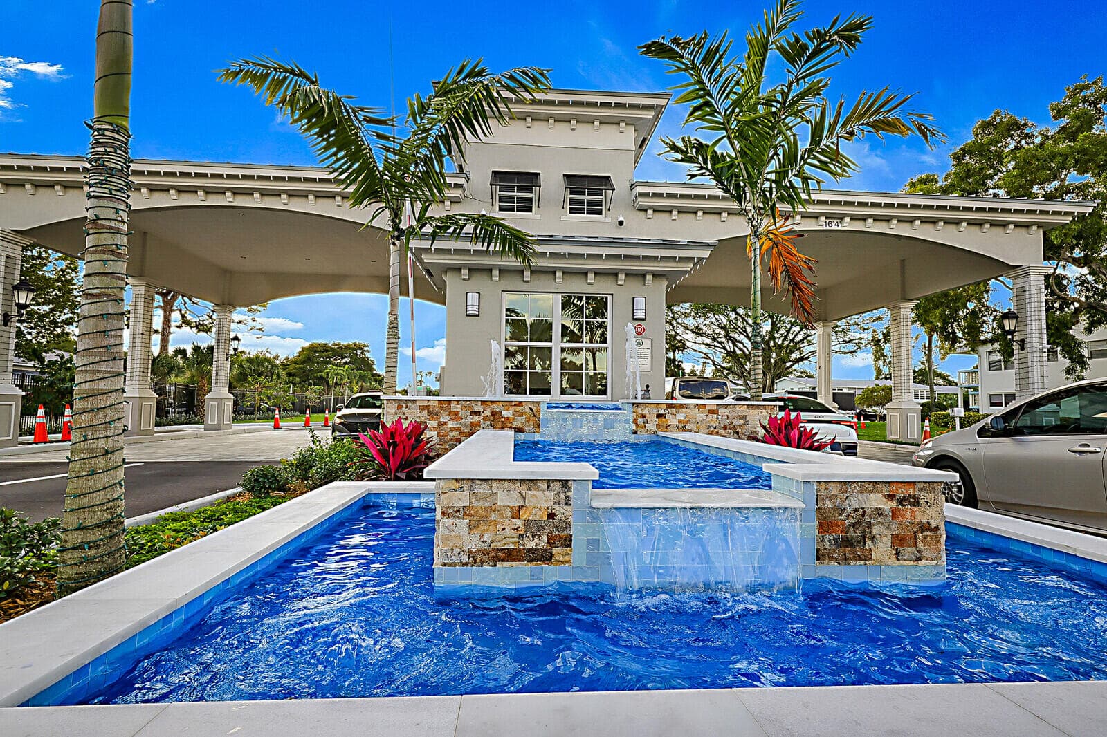 134 Lyndhurst F 134, Deerfield Beach, FL 33442 — photo 1 of 43