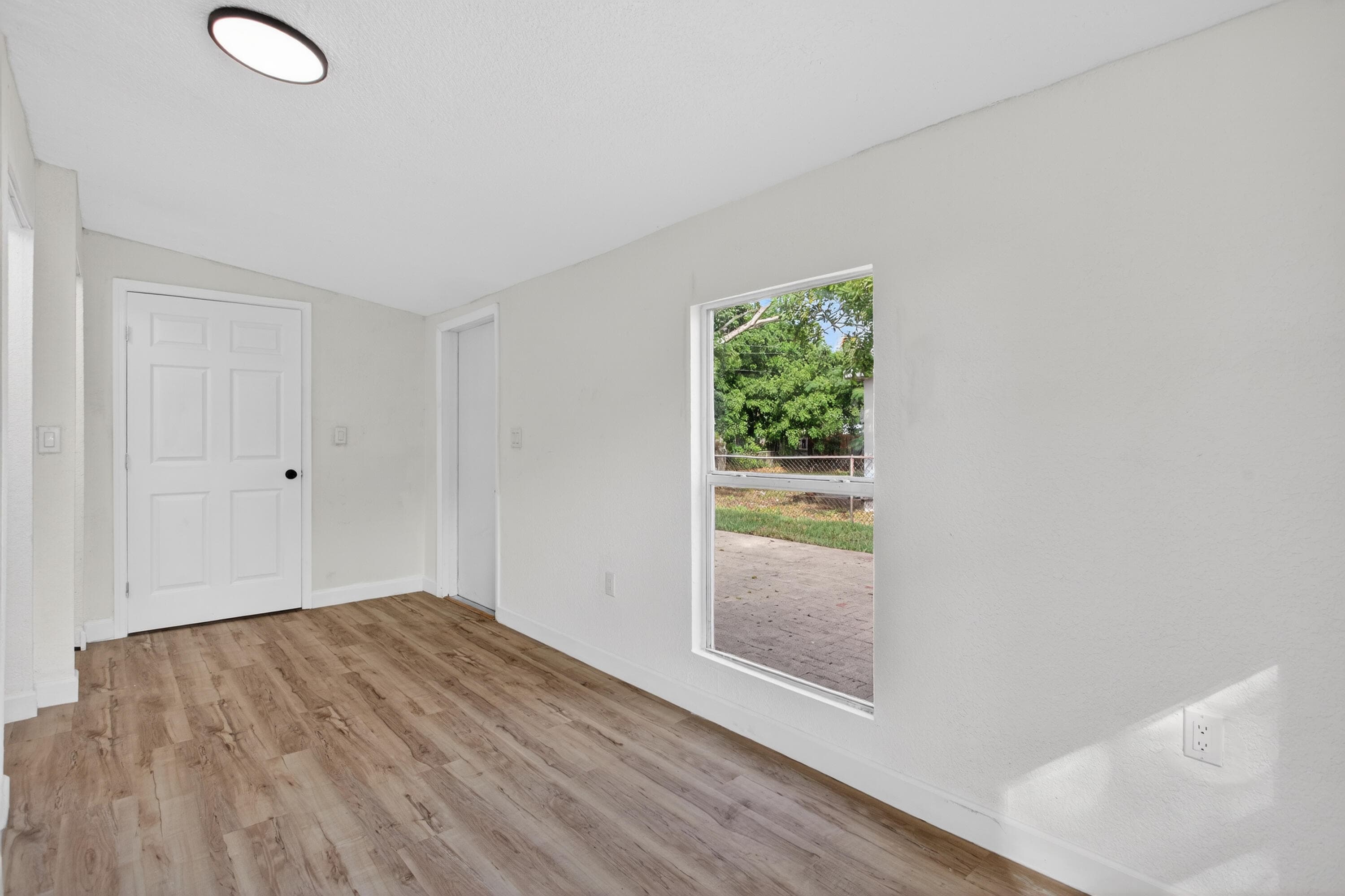 5183 NE 15th Avenue, Pompano Beach, FL 33064 — photo 18 of 34