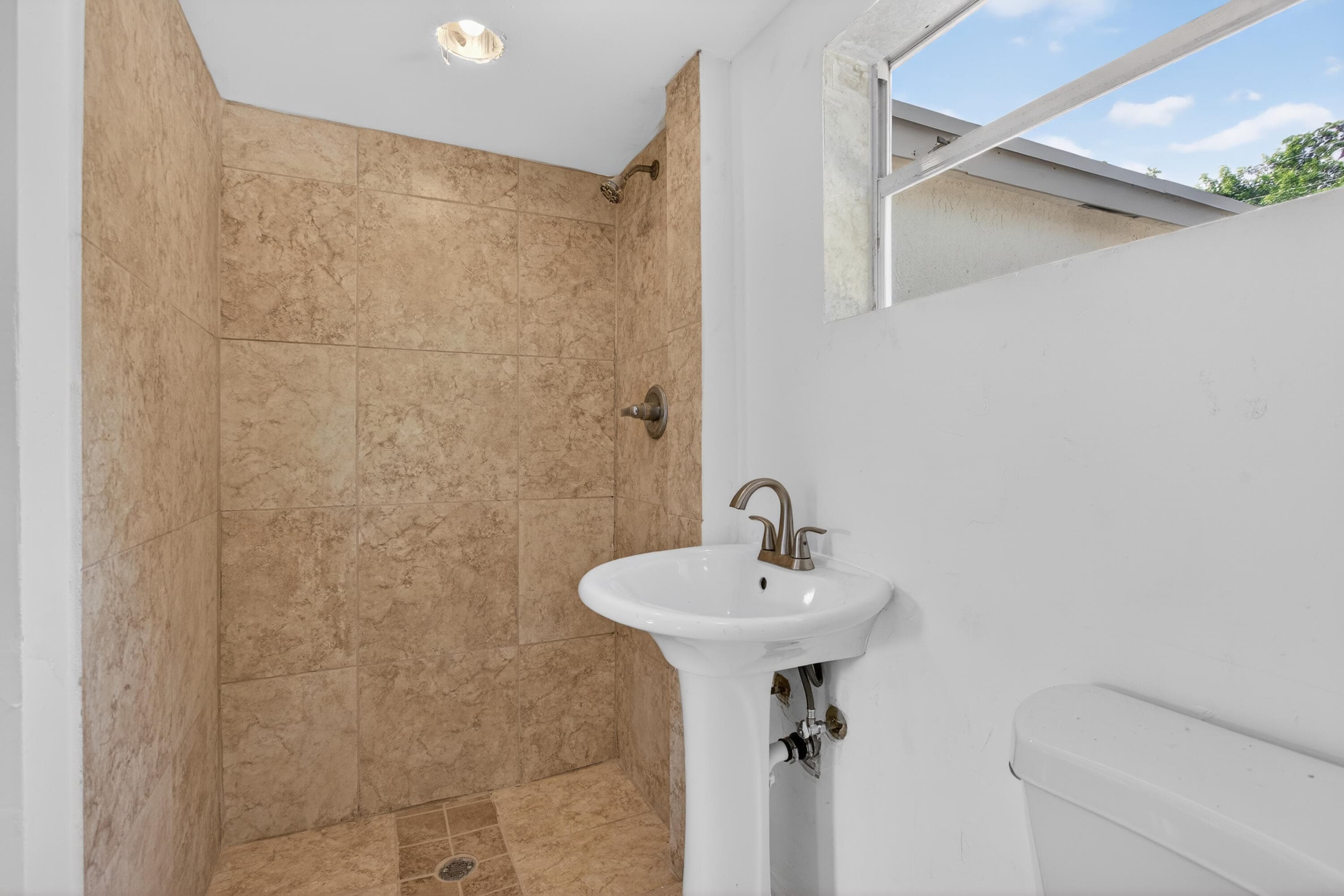 5183 NE 15th Avenue, Pompano Beach, FL 33064 — photo 19 of 34