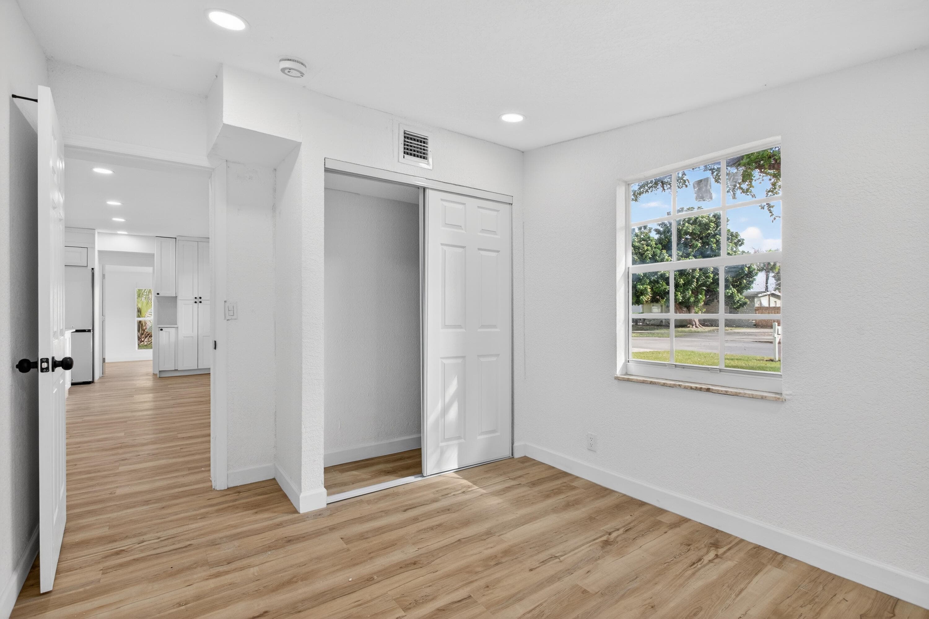 5183 NE 15th Avenue, Pompano Beach, FL 33064 — photo 24 of 34