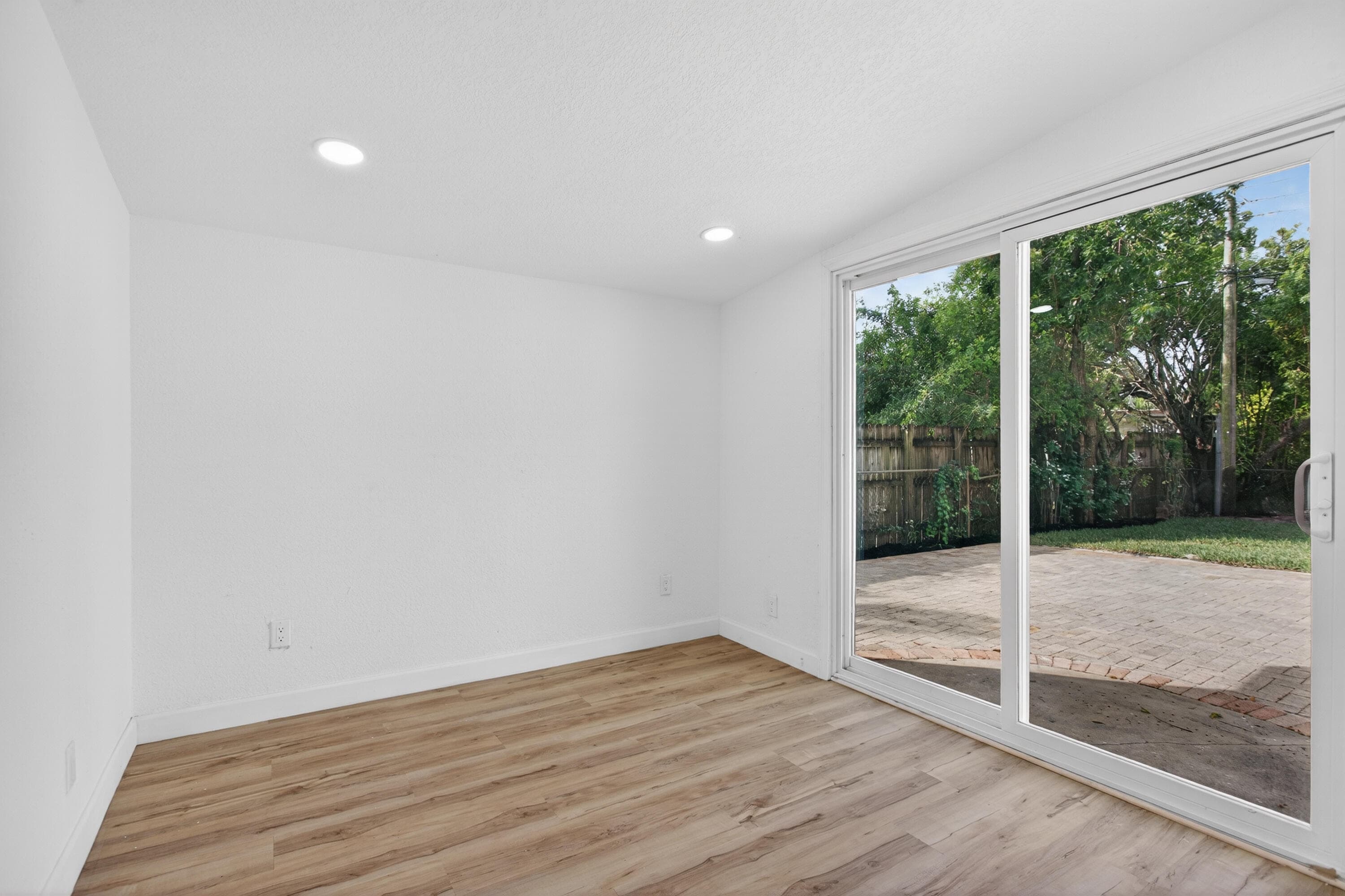 5183 NE 15th Avenue, Pompano Beach, FL 33064 — photo 25 of 34
