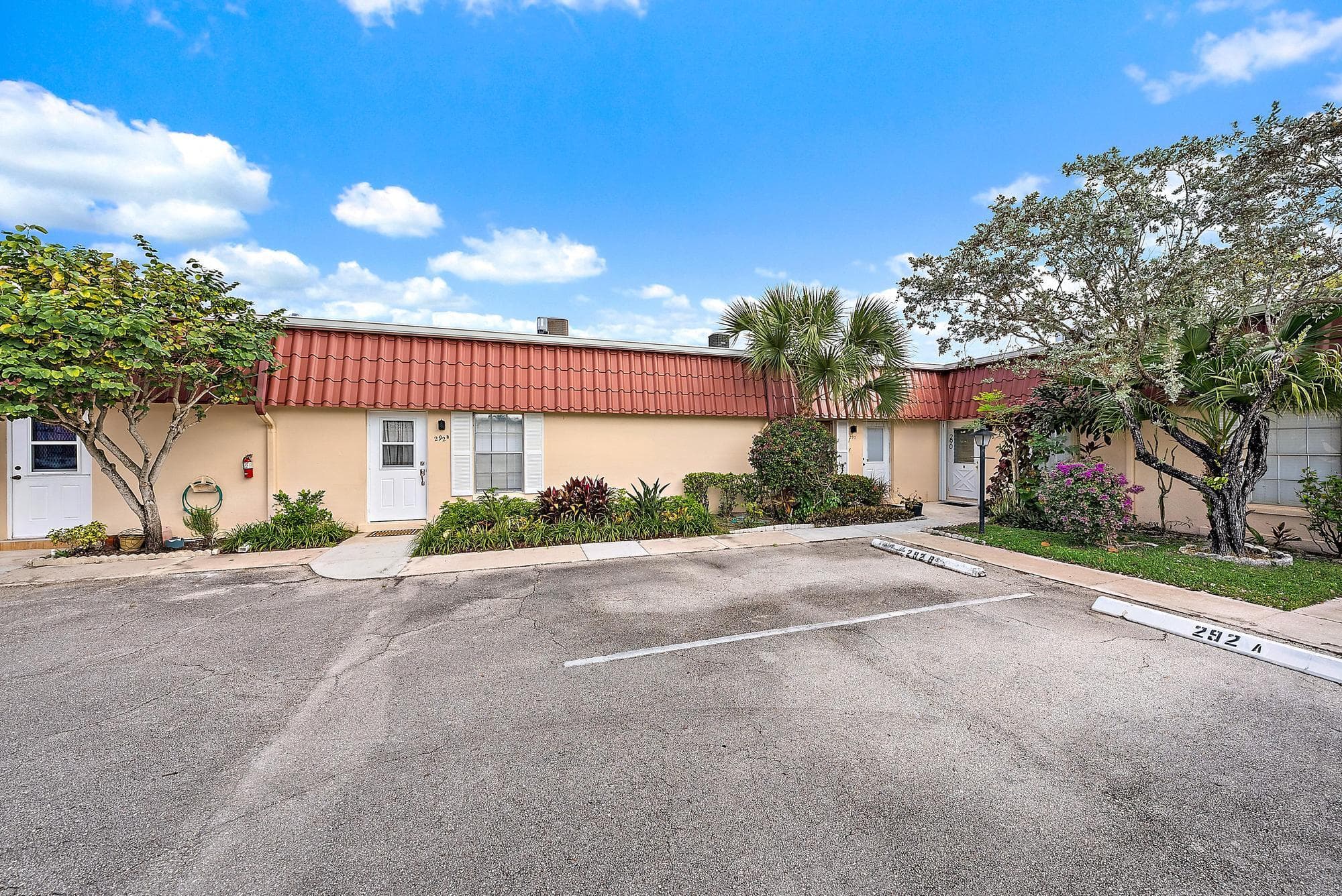 292 Cape Cod Circle B, Lake Worth, FL 33467 — photo 1 of 13