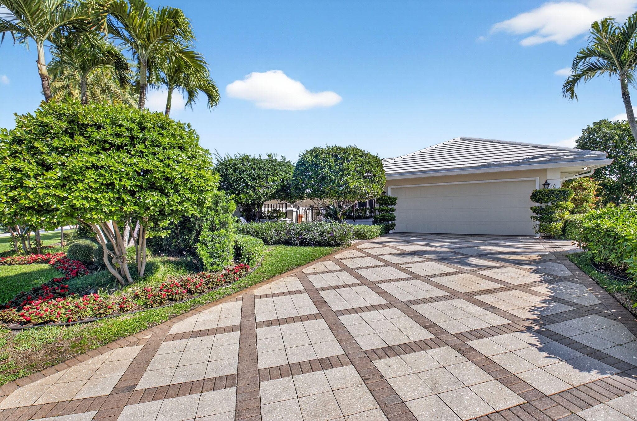 11740 N Lake Drive, Boynton Beach, FL 33436 — photo 3 of 54