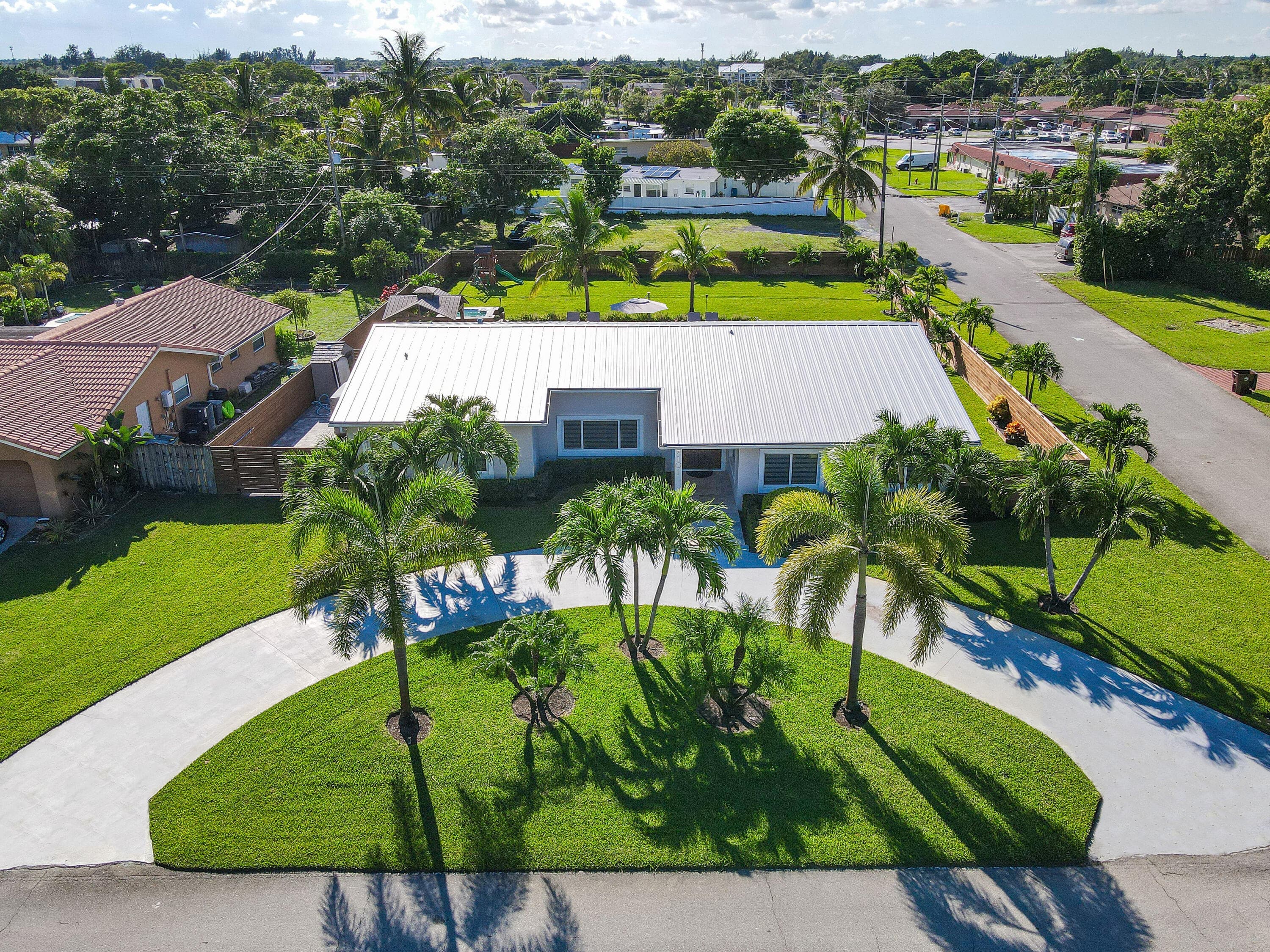 7101 W Lake Drive, Lake Clarke Shores, FL 33406 — photo 49 of 51