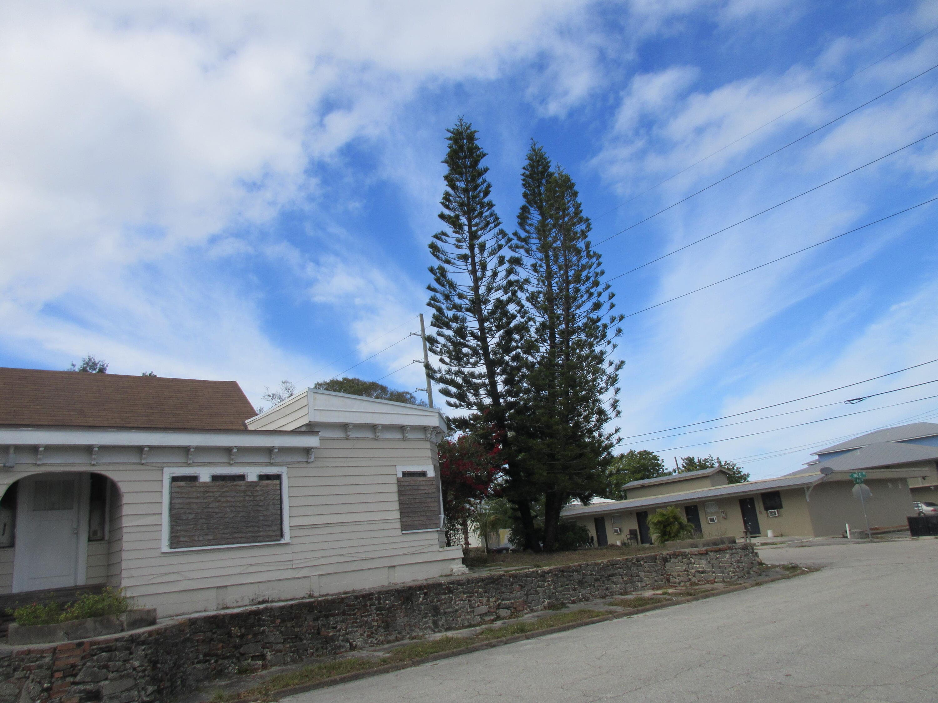 603 Avenue Avenue E, Fort Pierce, FL 34950 — photo 7 of 8