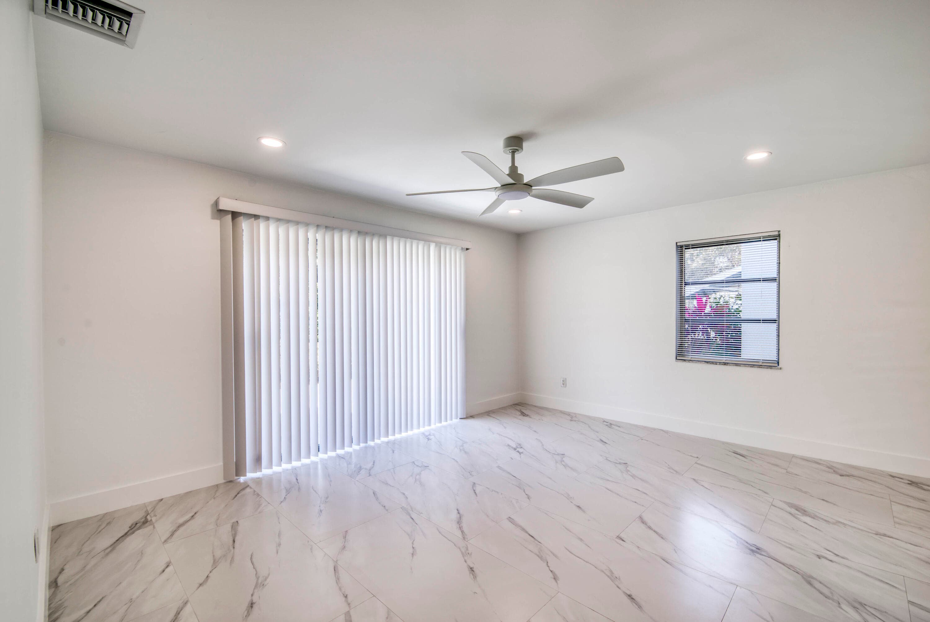 10084 Meridian Way N 4, Palm Beach Gardens, FL 33410 — photo 8 of 22