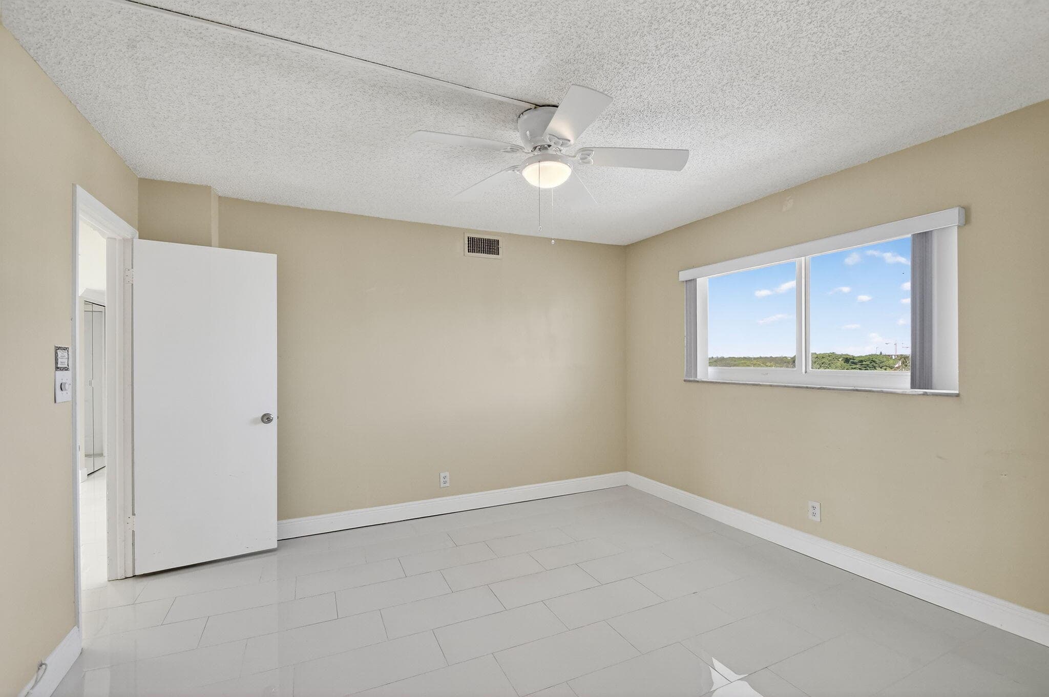 301 Lake Shore Drive 711, Lake Park, FL 33403 — photo 38 of 59