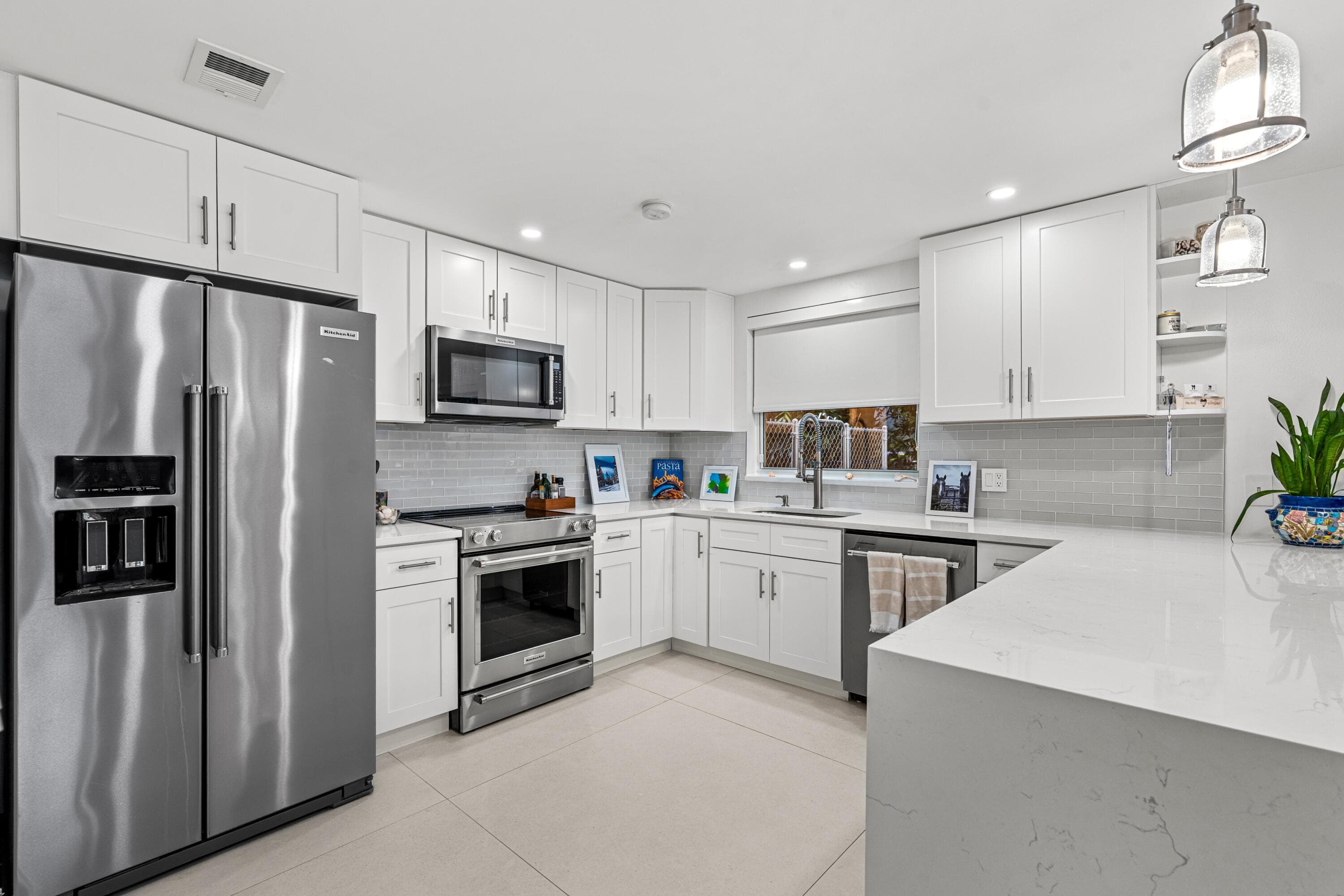 336 Venetian Drive 1, Delray Beach, FL 33483 — photo 10 of 37